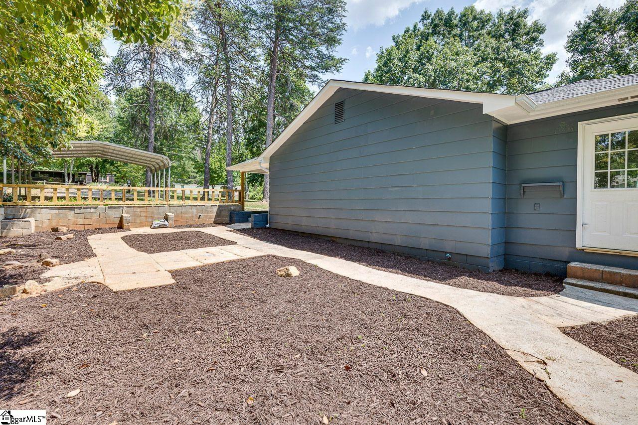 118 Burmaster Street Inman, SC 29349