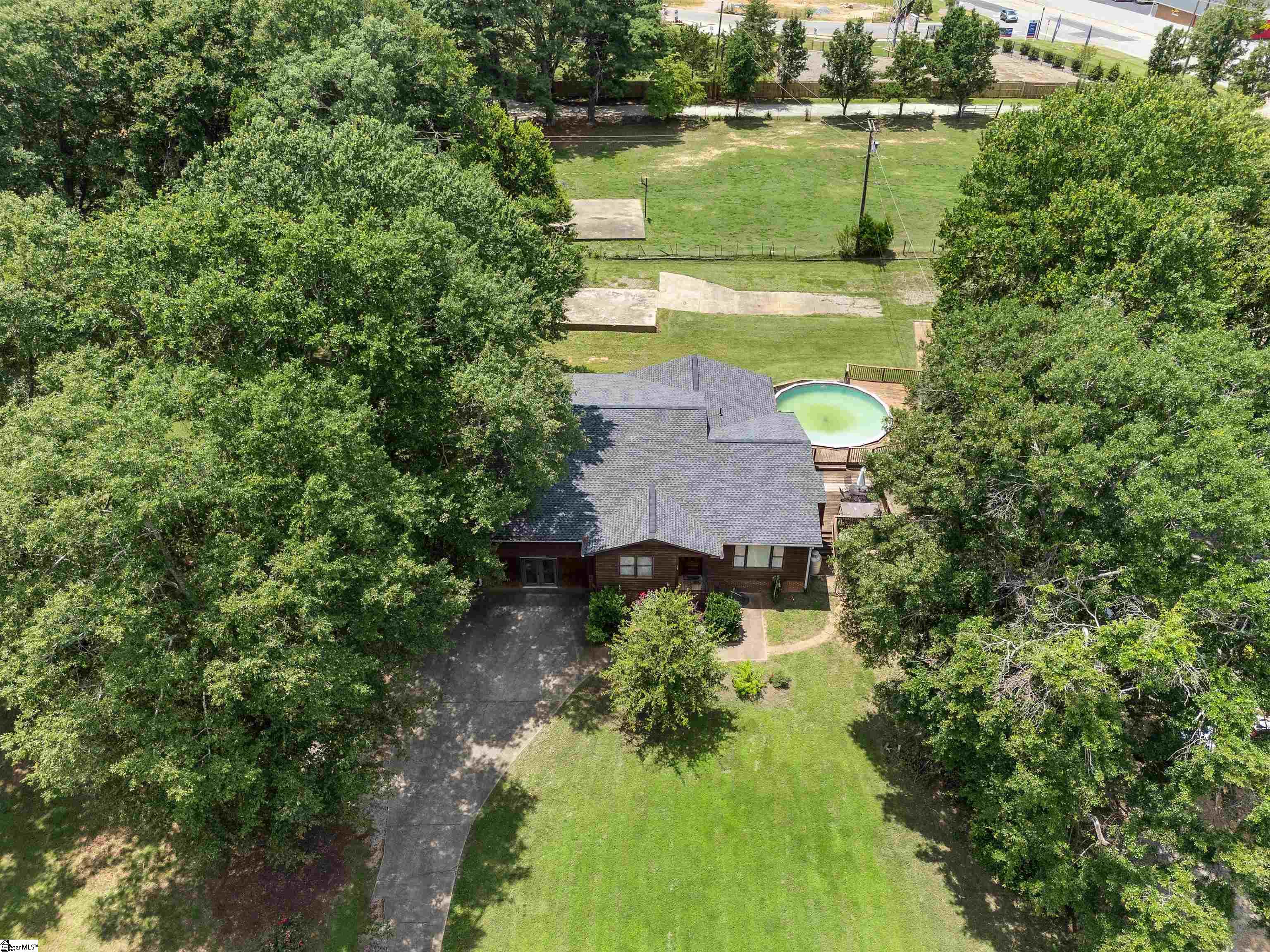132 Bowers Court Spartanburg, SC 29301