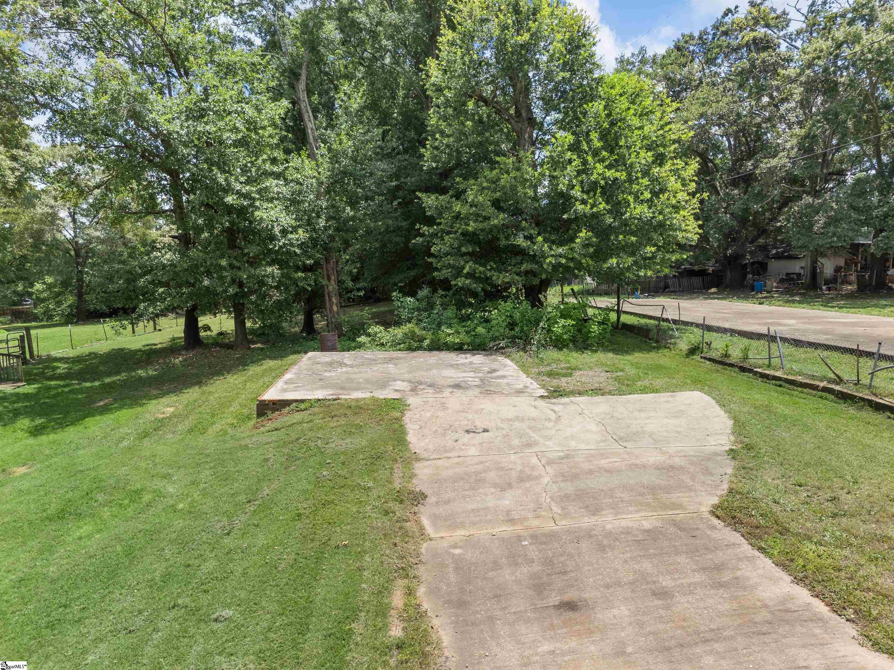 132 Bowers Court Spartanburg, SC 29301