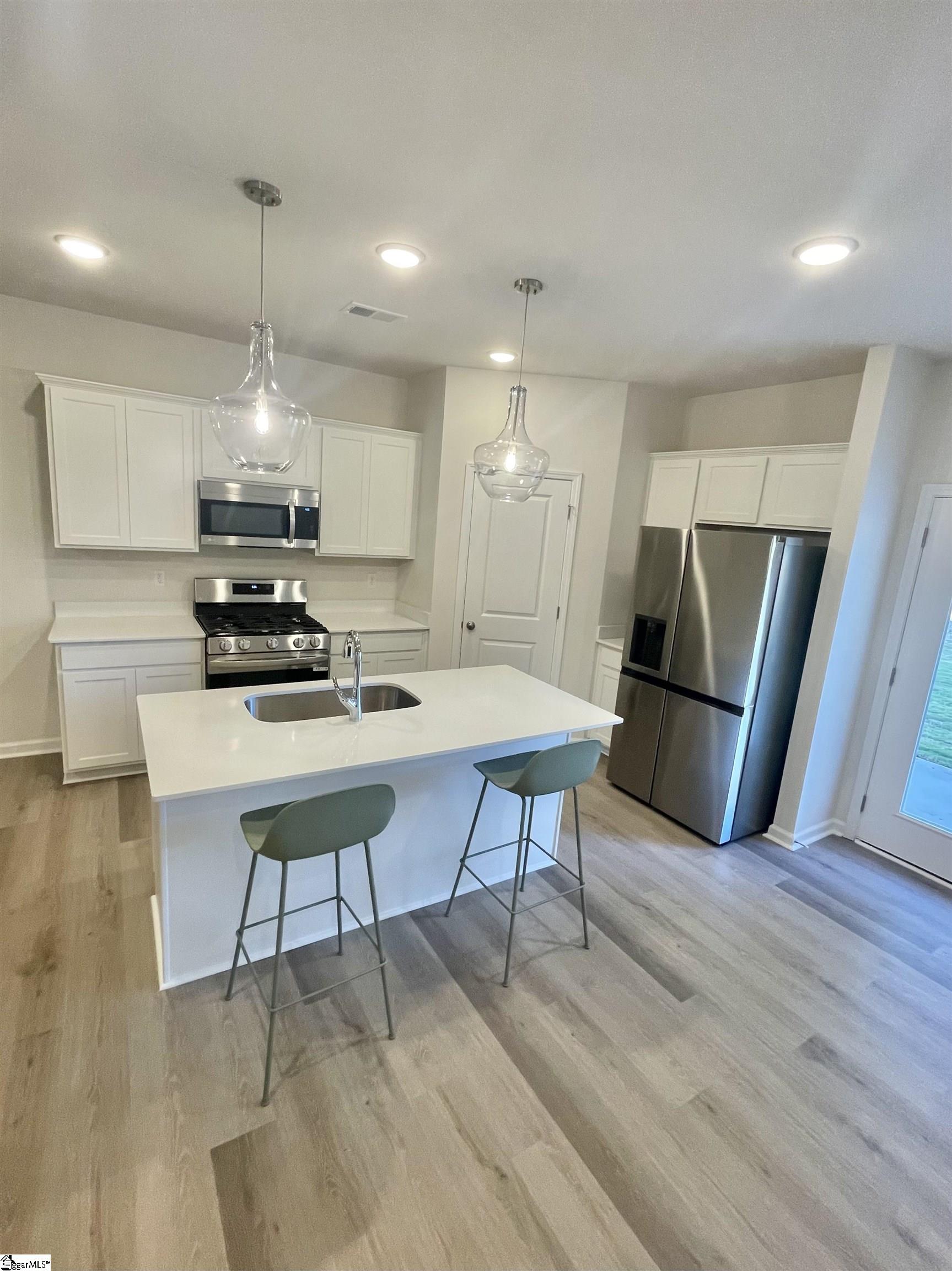 2009 Hillman Way Roebuck, SC 29376