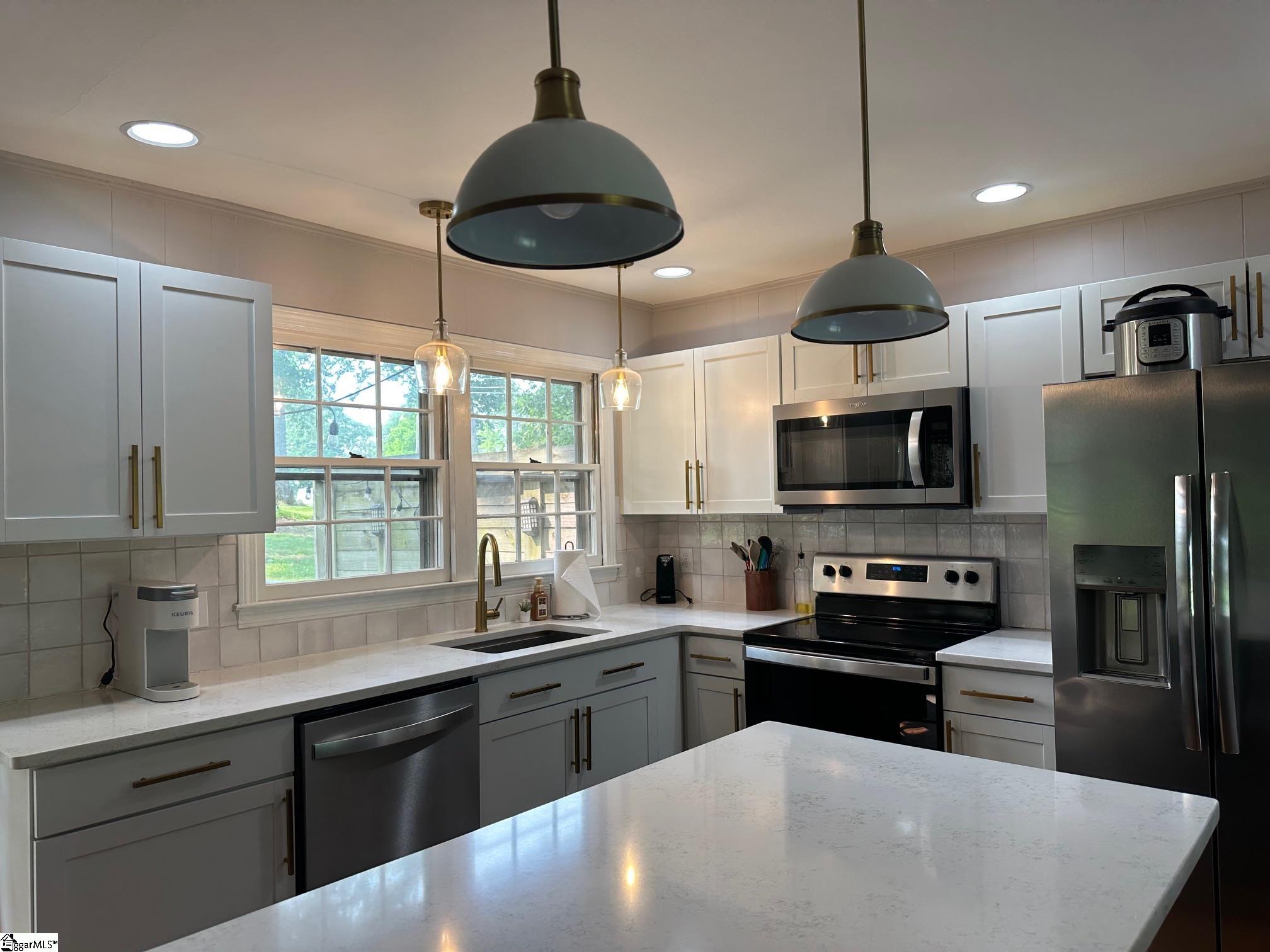 17 Homewood Avenue Taylors, SC 29687