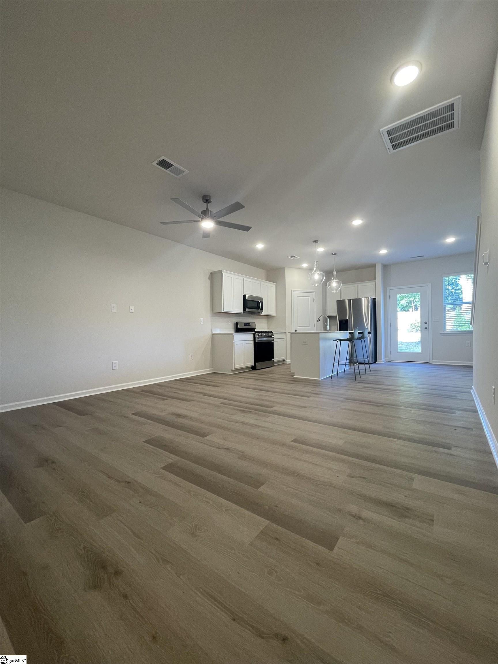 2011 Hillman Way Roebuck, SC 29376