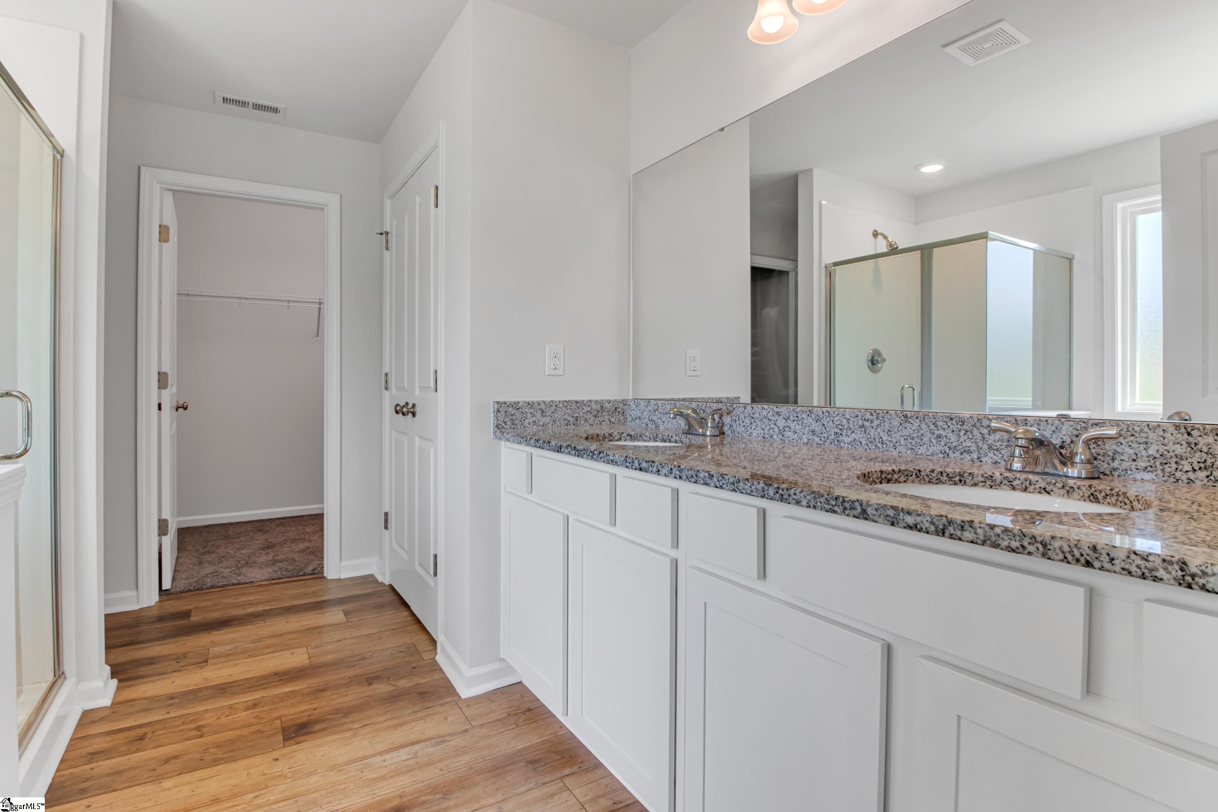 321 Siskin Place Spartanburg, SC 29303