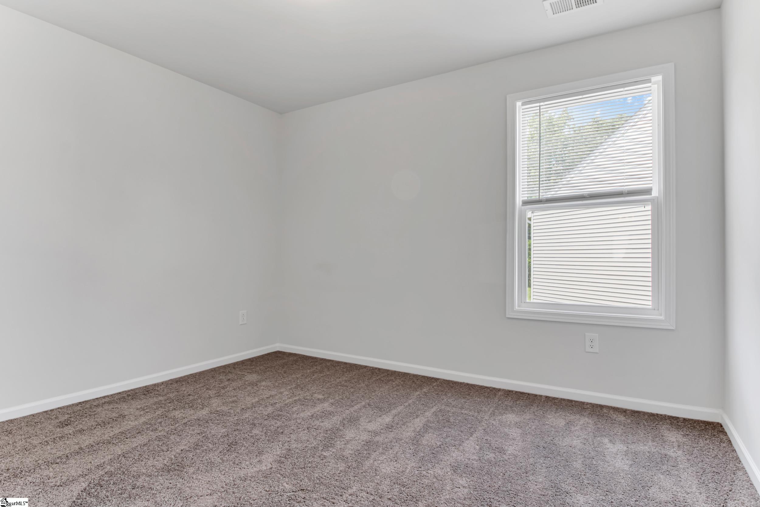 321 Siskin Place Spartanburg, SC 29303