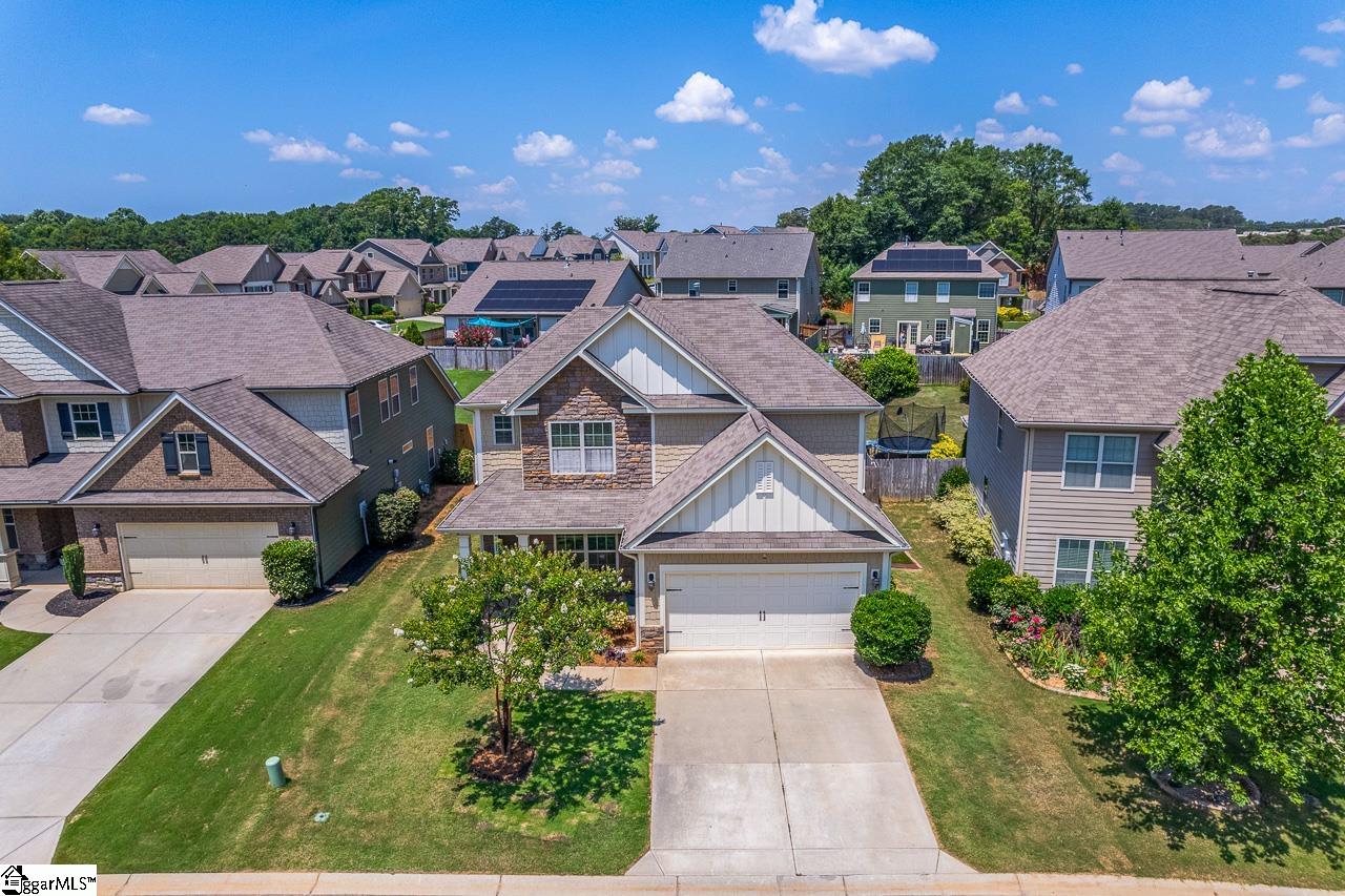 203 Redmont Court Simpsonville, SC 29680