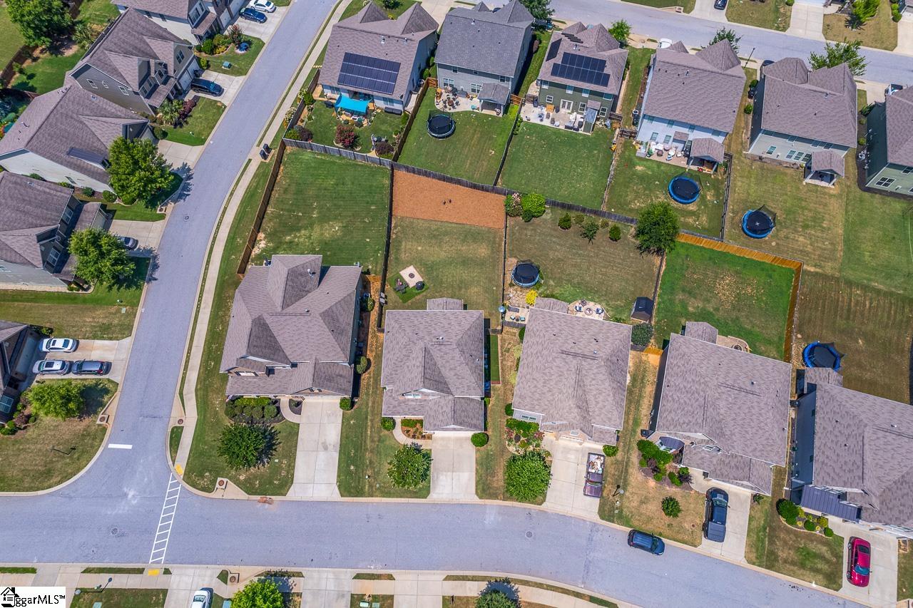 203 Redmont Court Simpsonville, SC 29680