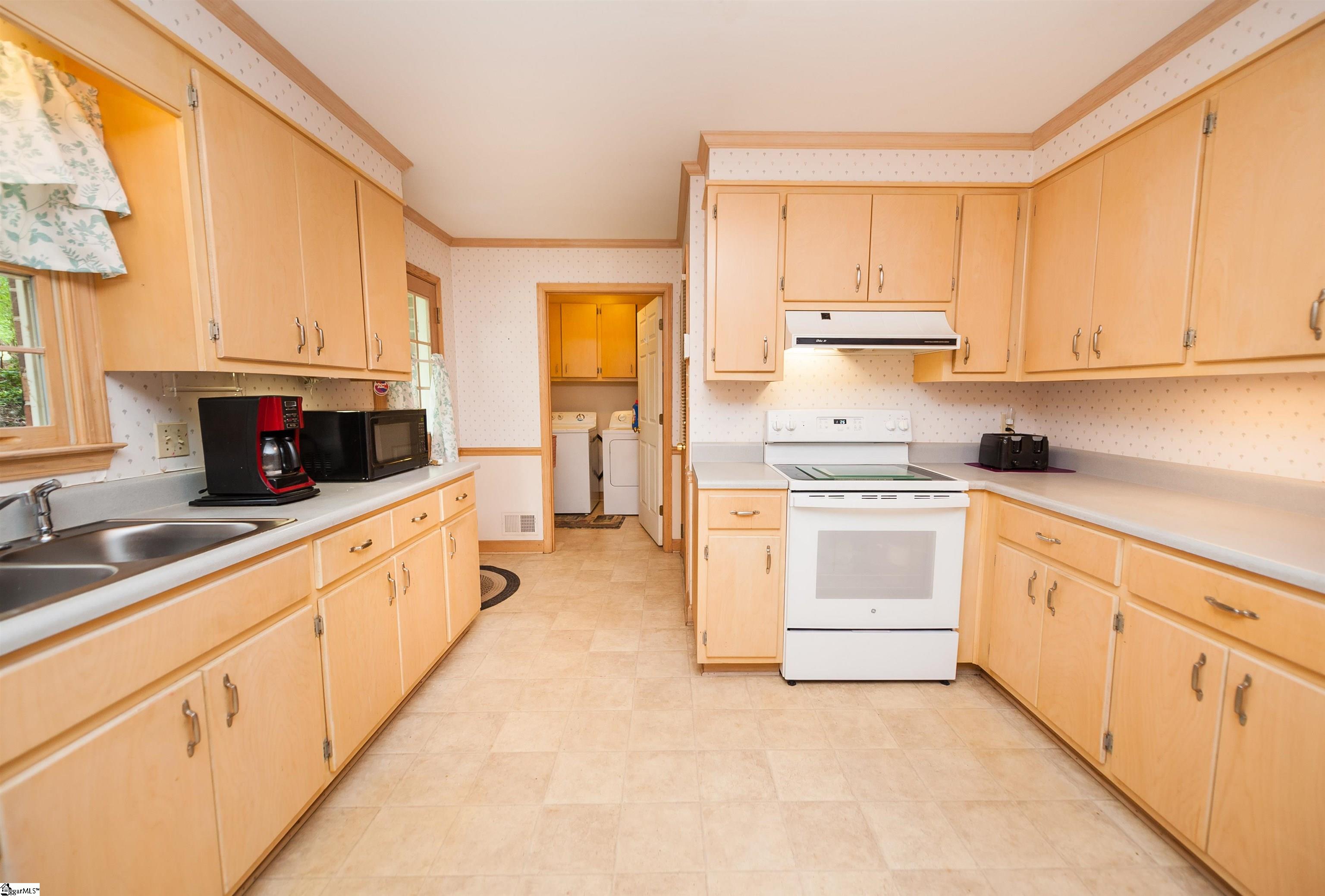 265 Hollis Drive Spartanburg, SC 29307
