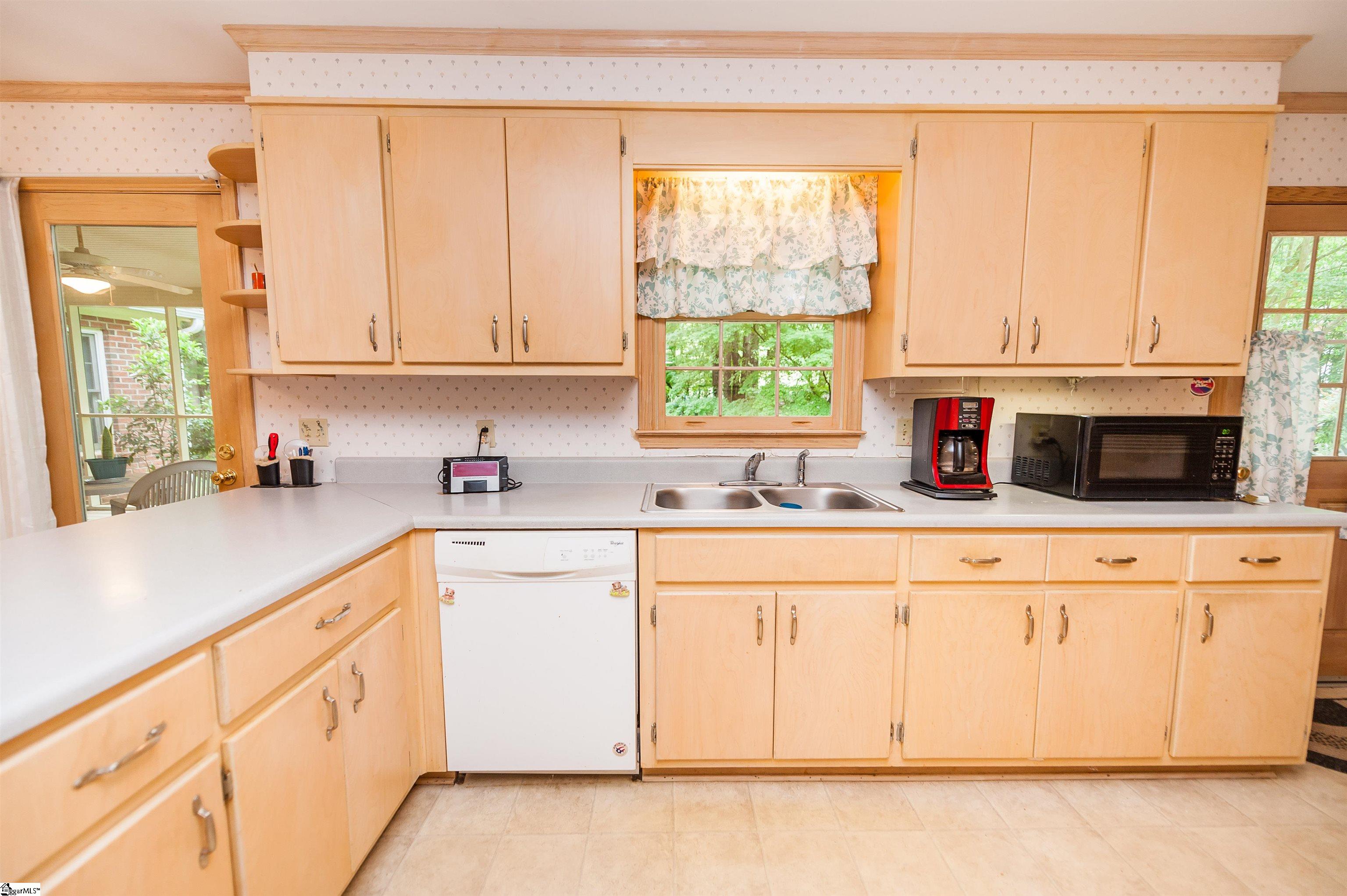 265 Hollis Drive Spartanburg, SC 29307