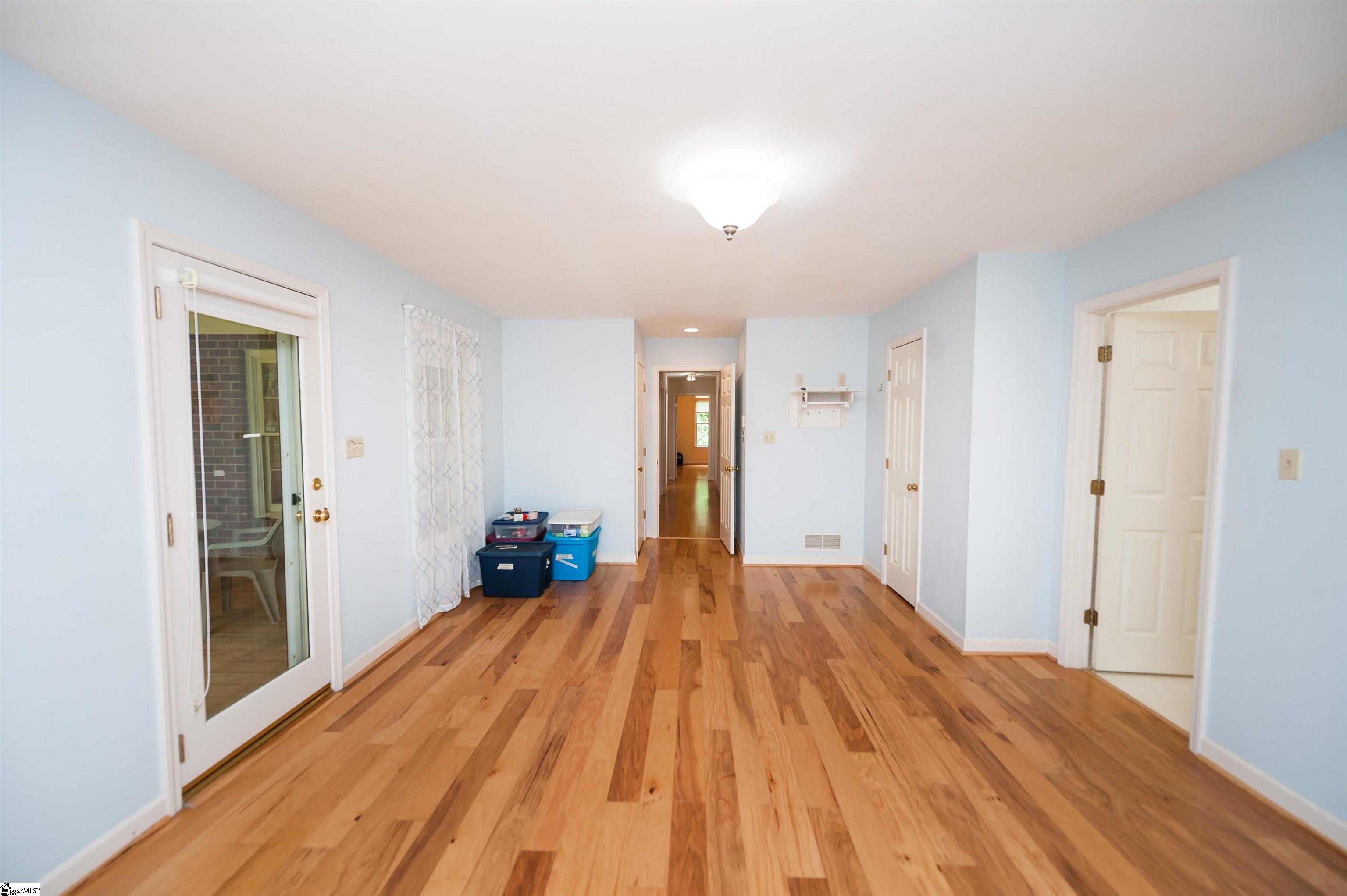 265 Hollis Drive Spartanburg, SC 29307
