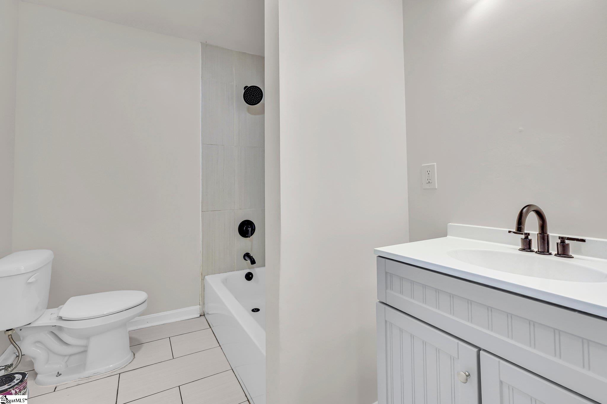 102 McDade Street Greenville, SC 29611