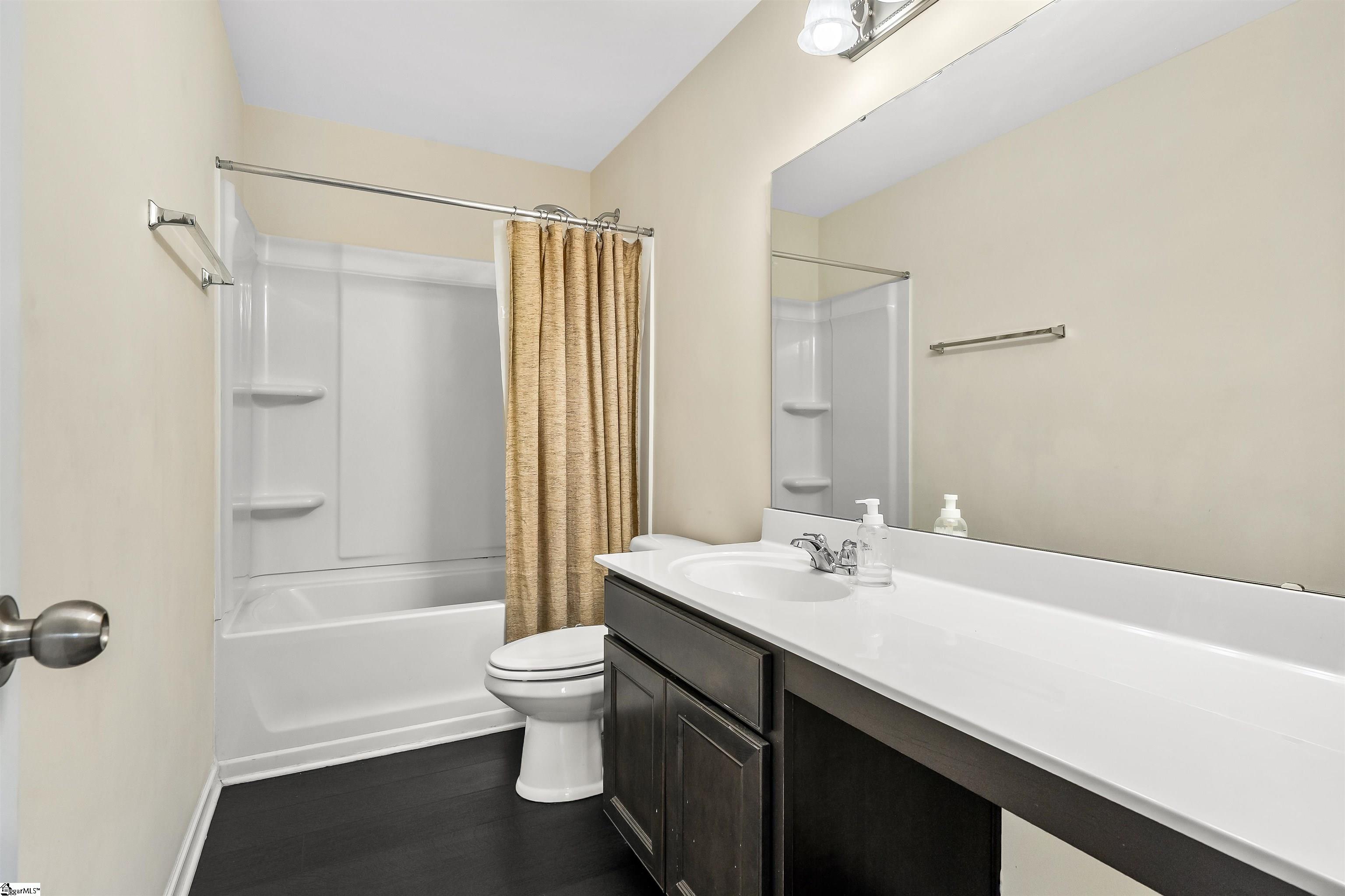 144 Caledonia Drive Easley, SC 29642