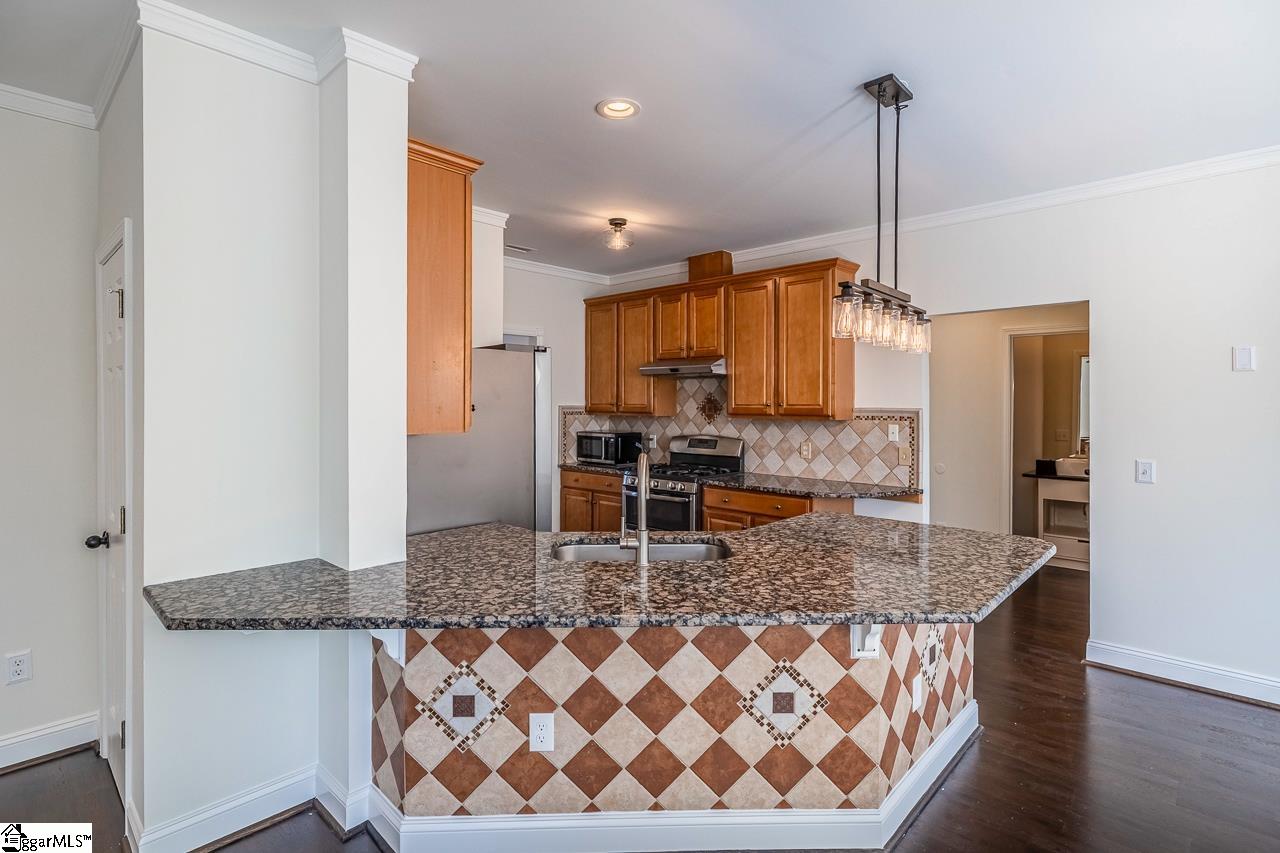 607 Greening Drive Simpsonville, SC 29681