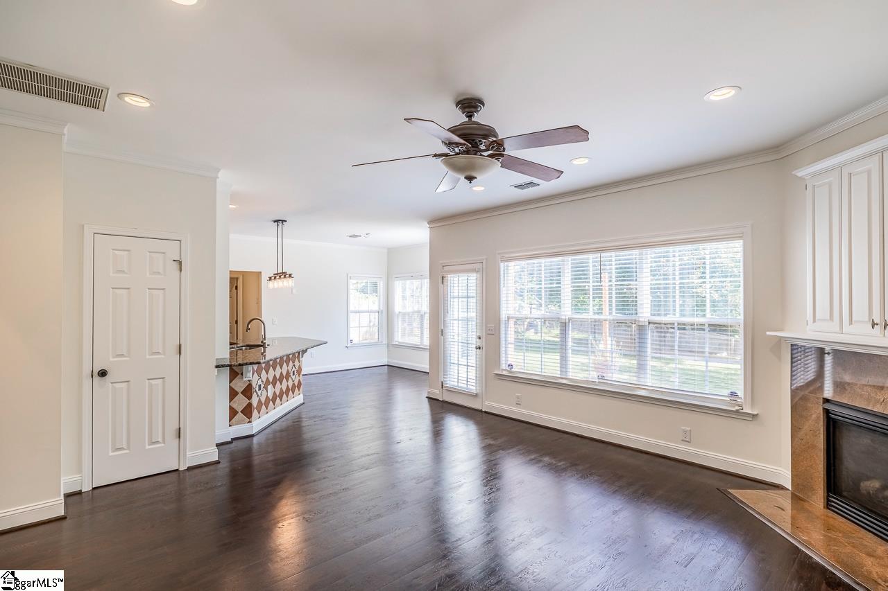 607 Greening Drive Simpsonville, SC 29681