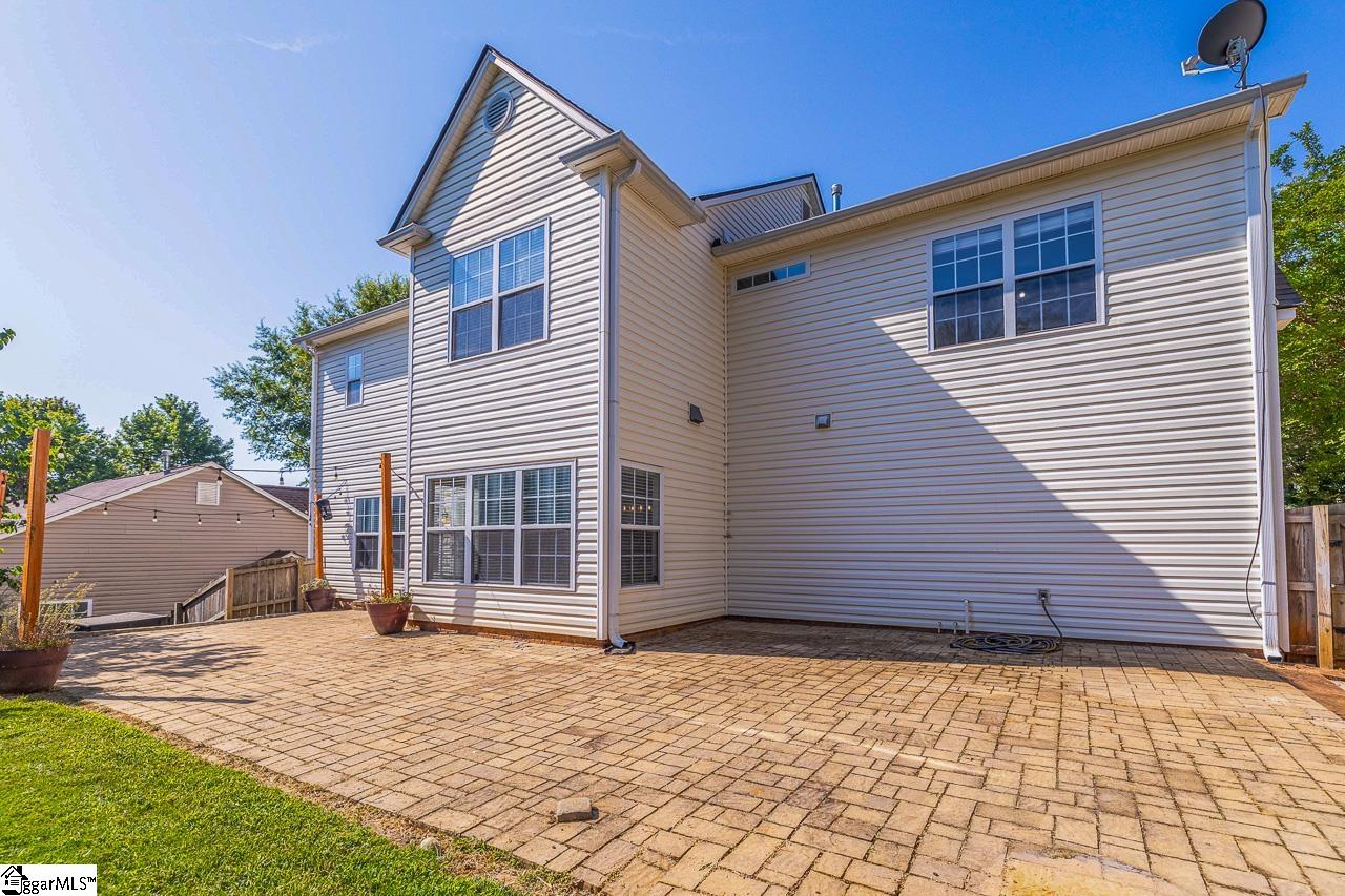 607 Greening Drive Simpsonville, SC 29681