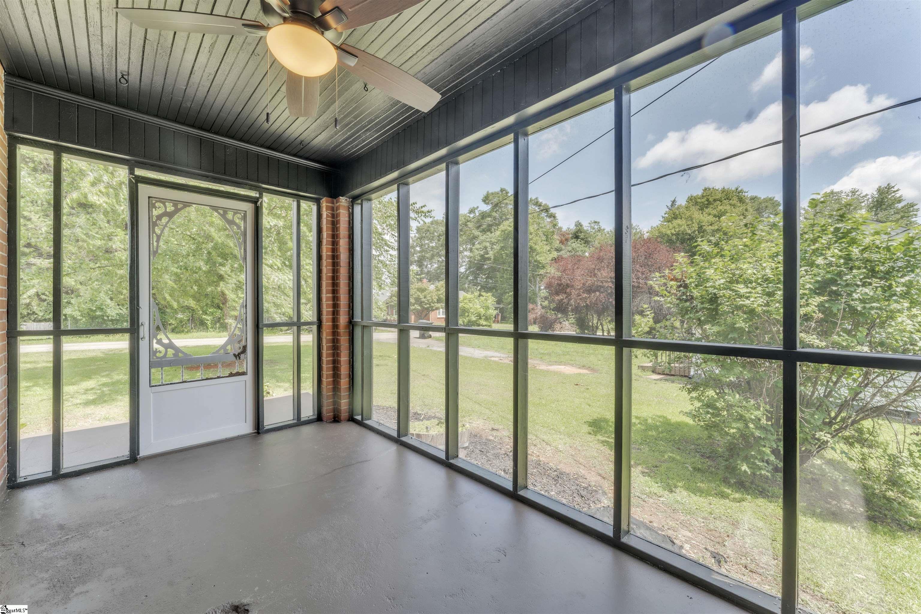 111 Riley Street Westminster, SC 29693