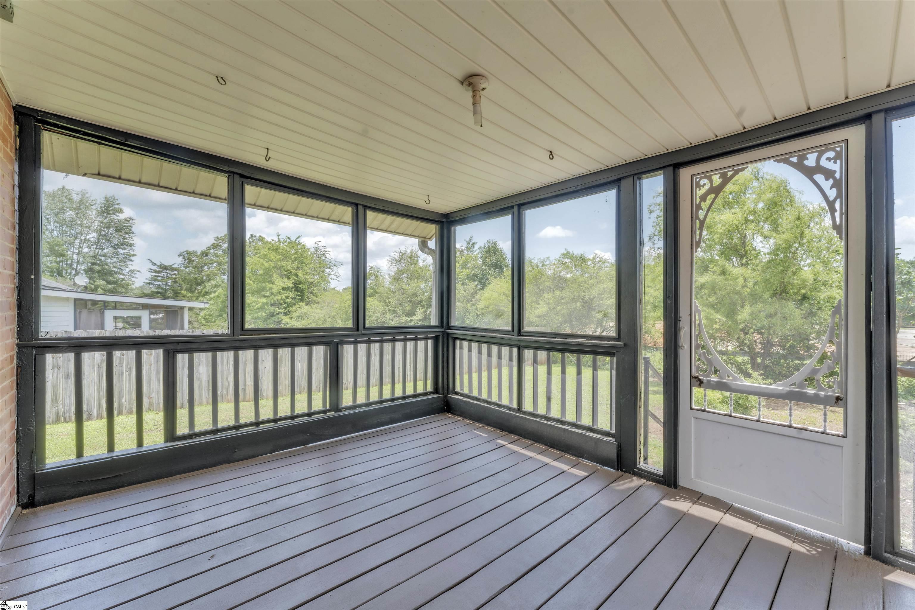 111 Riley Street Westminster, SC 29693