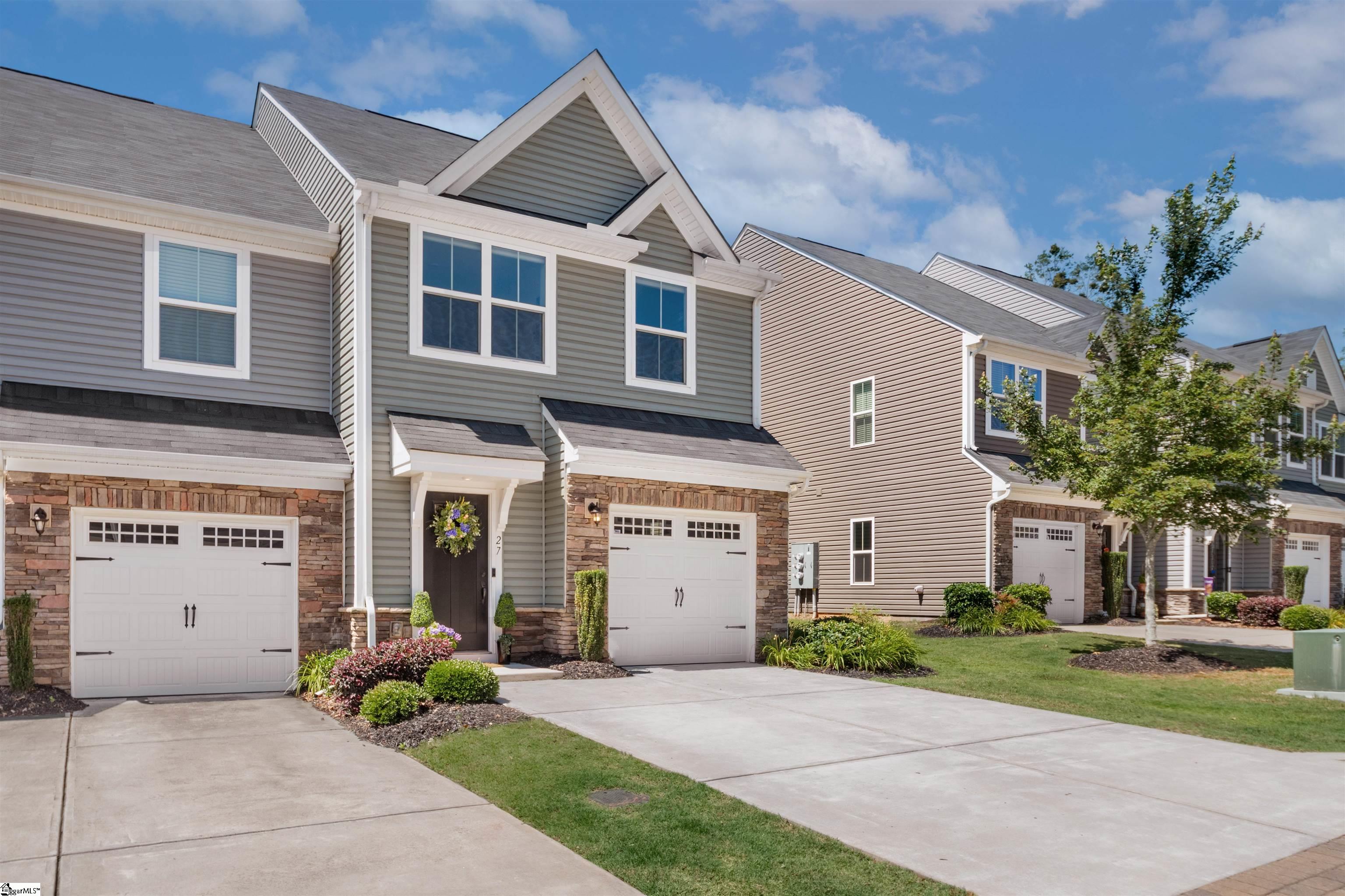 27 Country Dale Drive Greer, SC 29650