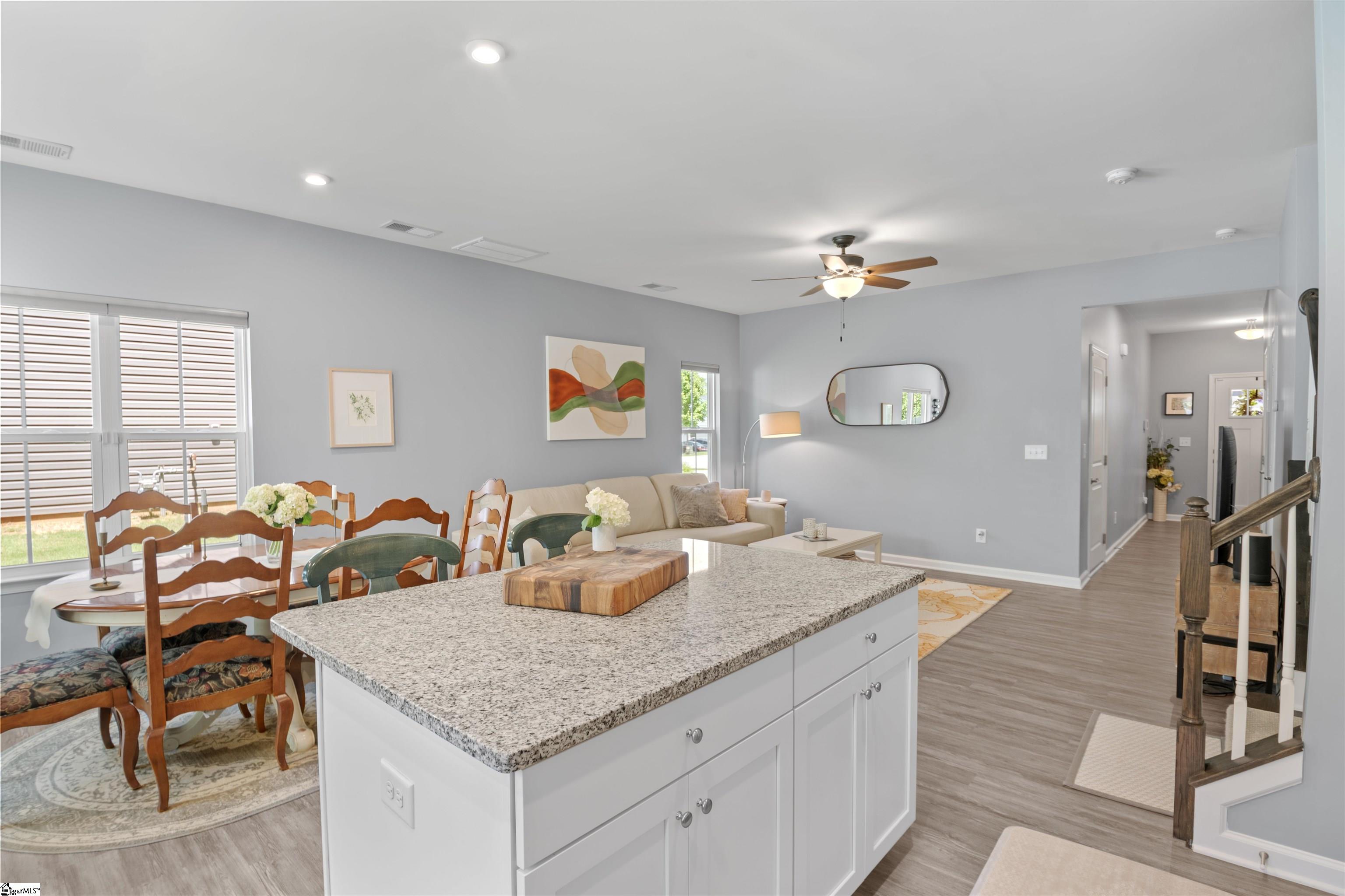 27 Country Dale Drive Greer, SC 29650
