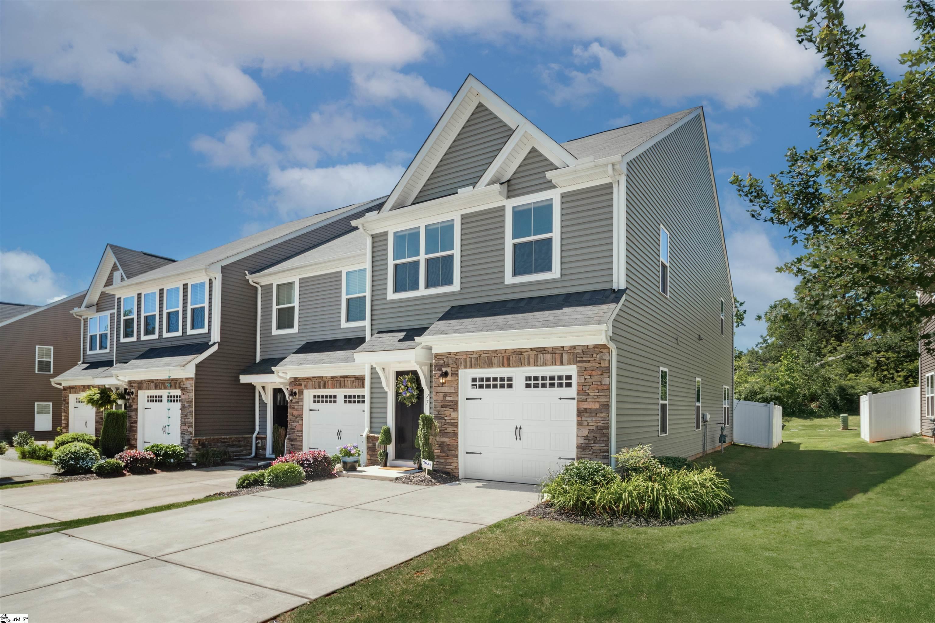 27 Country Dale Drive Greer, SC 29650