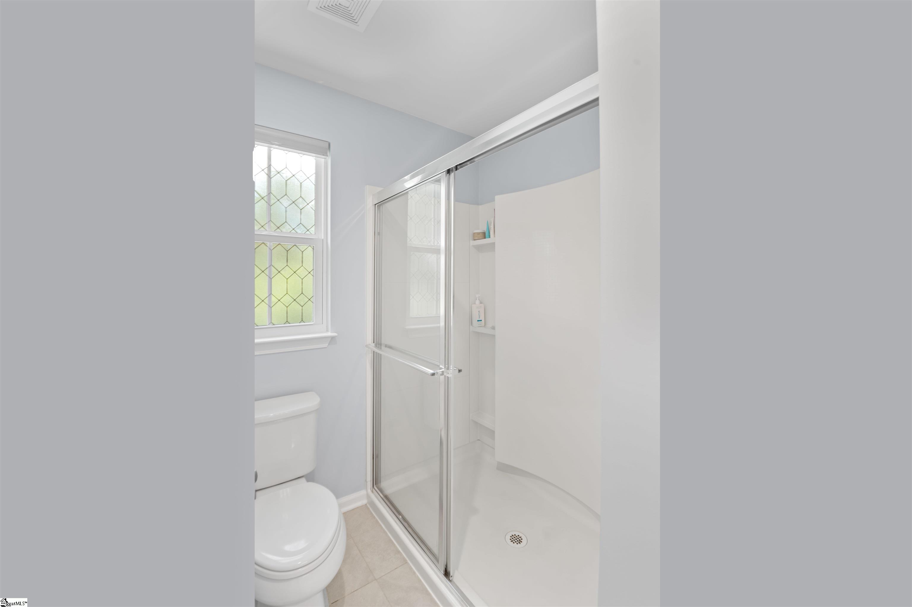 27 Country Dale Drive Greer, SC 29650