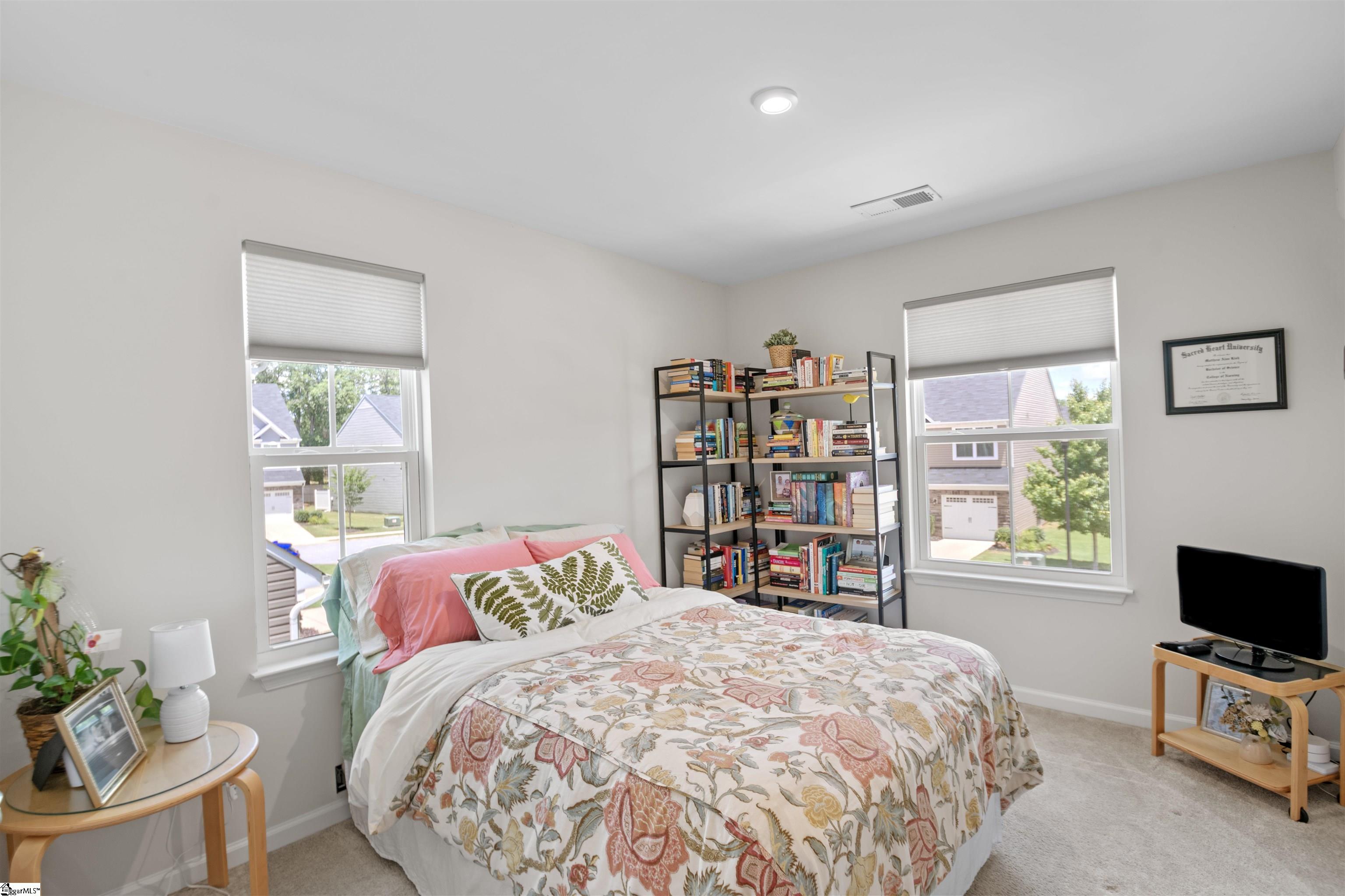 27 Country Dale Drive Greer, SC 29650