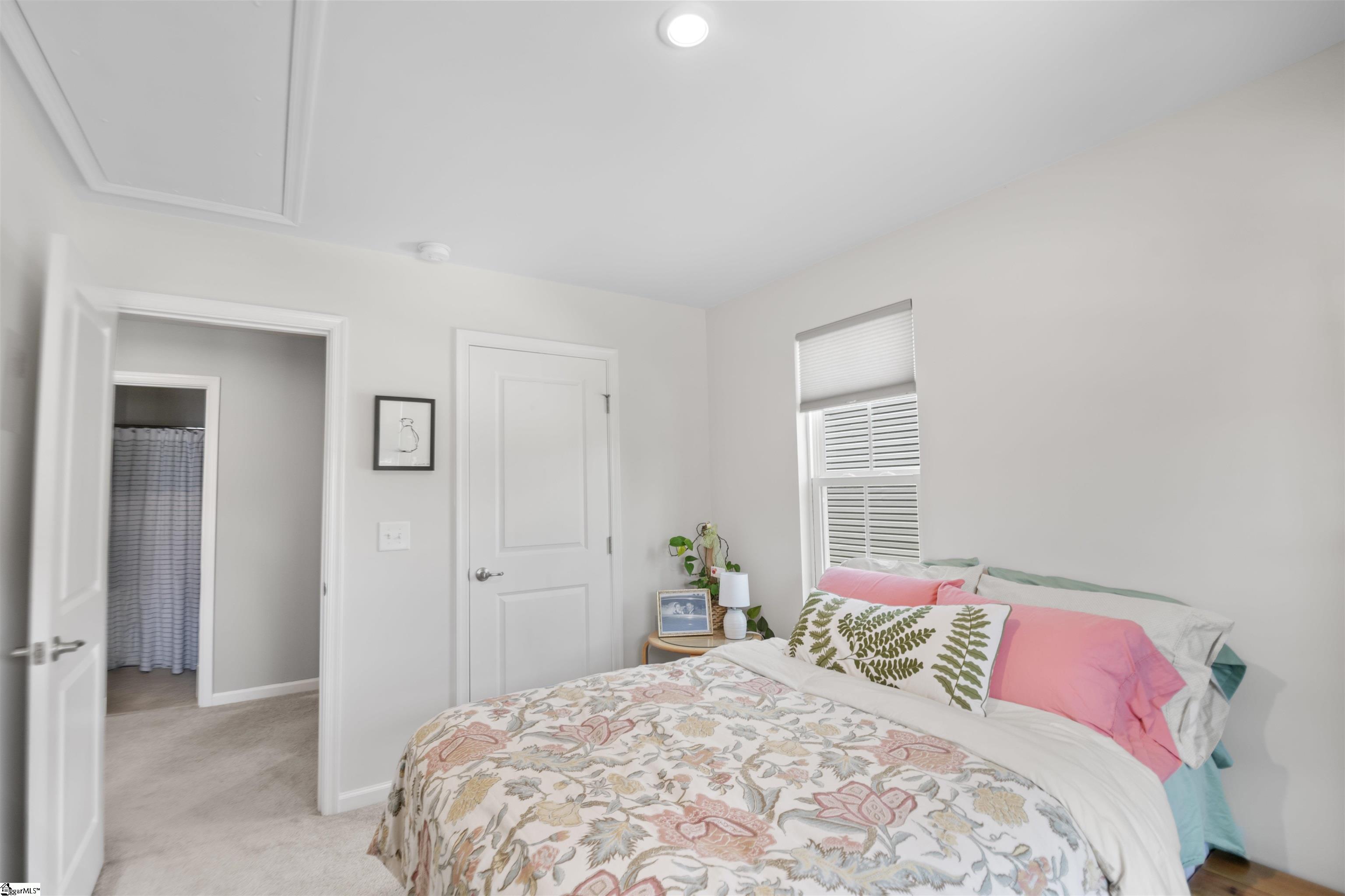 27 Country Dale Drive Greer, SC 29650