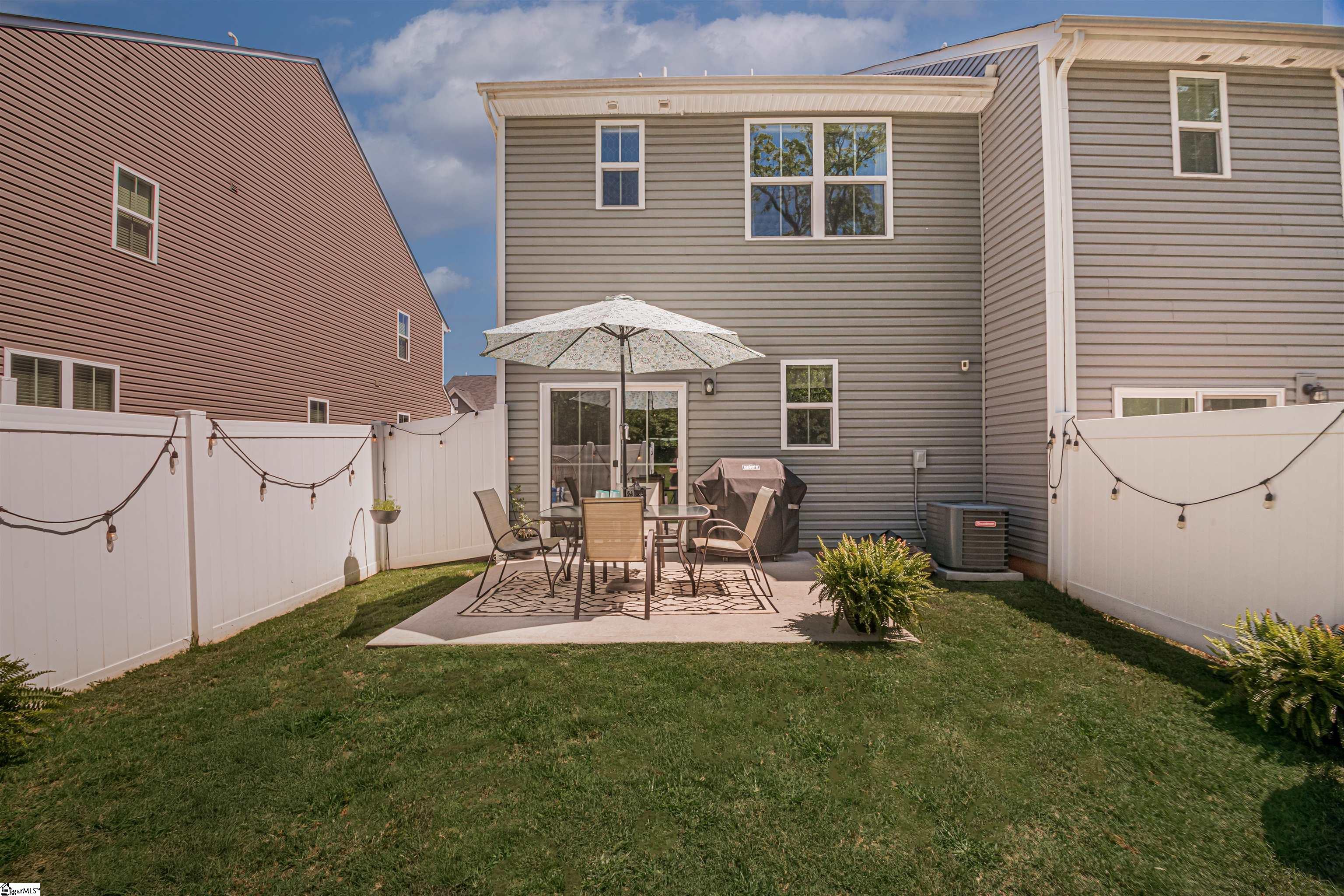 27 Country Dale Drive Greer, SC 29650