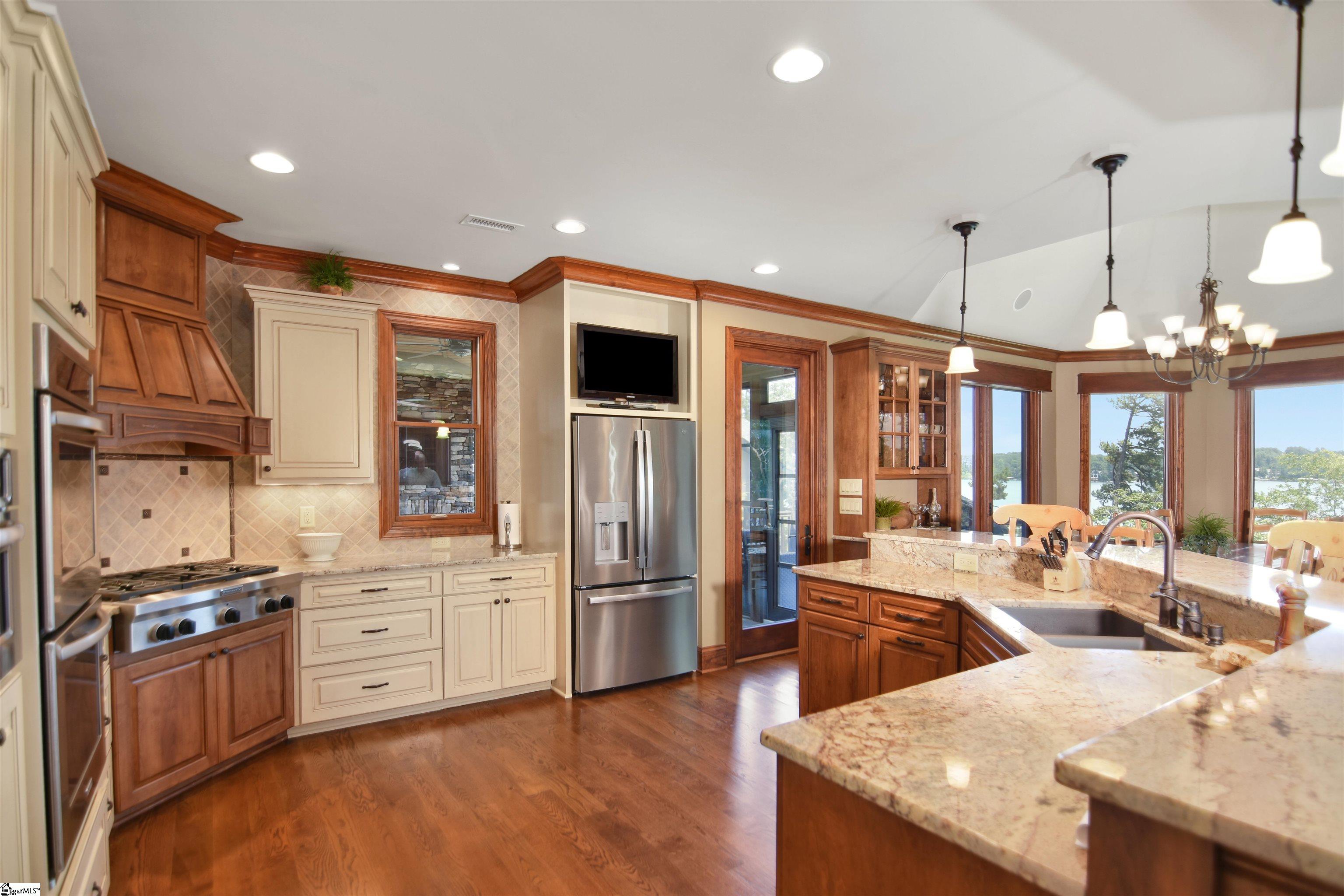 124 Pineridge Pointe Drive Seneca, SC 29672