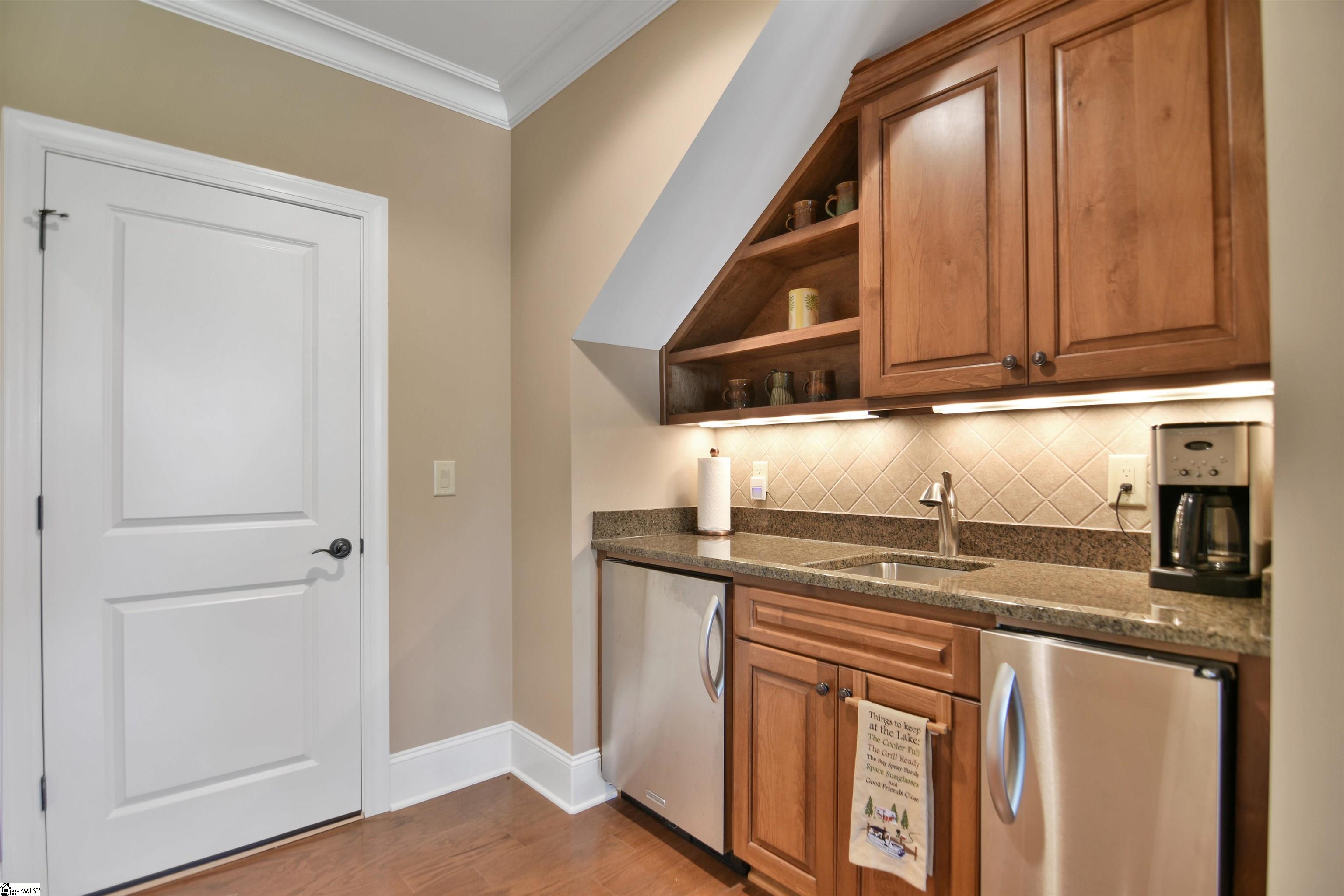 124 Pineridge Pointe Drive Seneca, SC 29672