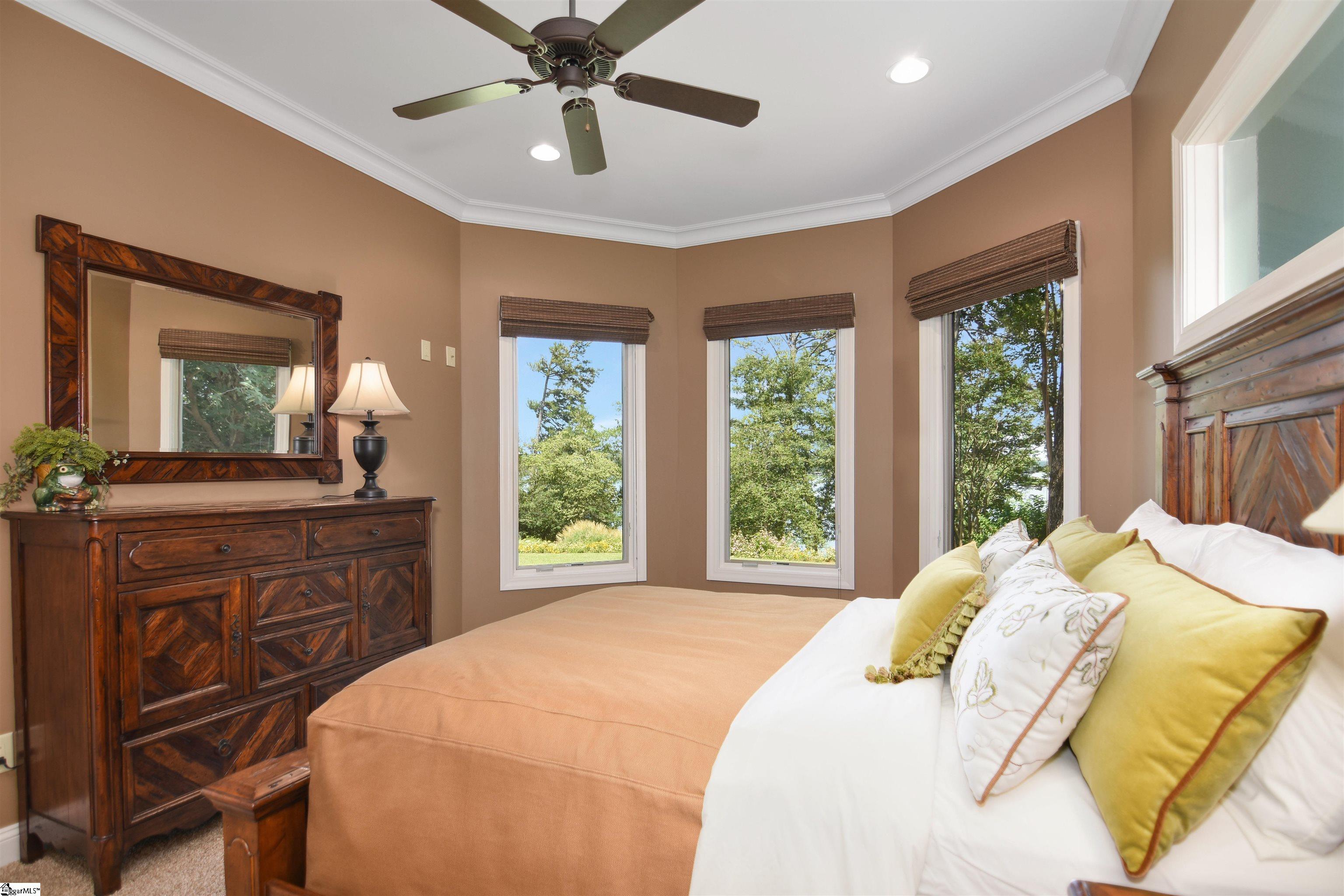124 Pineridge Pointe Drive Seneca, SC 29672
