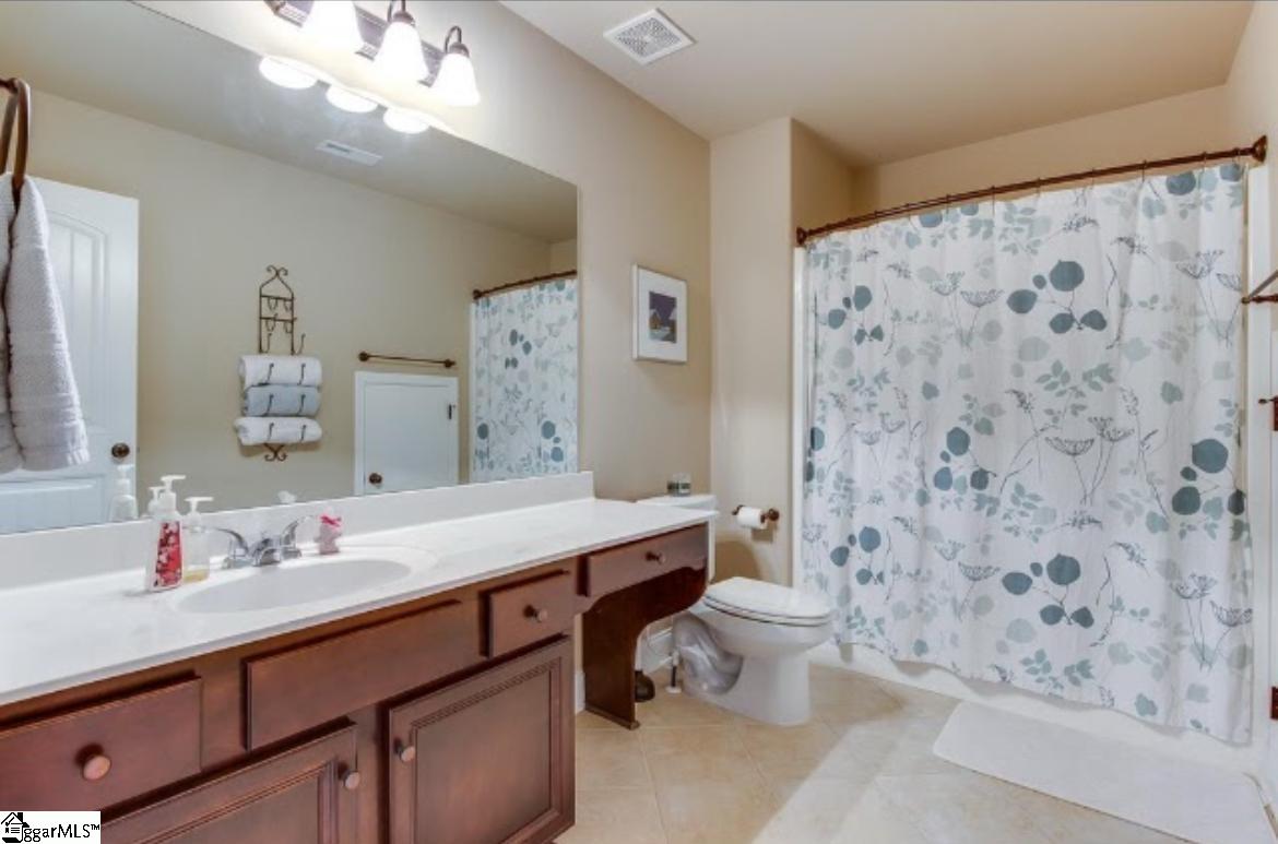 232 Abbey Gardens Lane Simpsonville, SC 29681