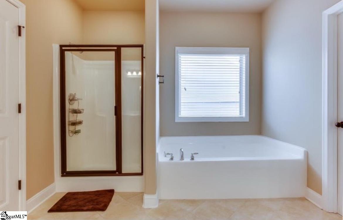 232 Abbey Gardens Lane Simpsonville, SC 29681