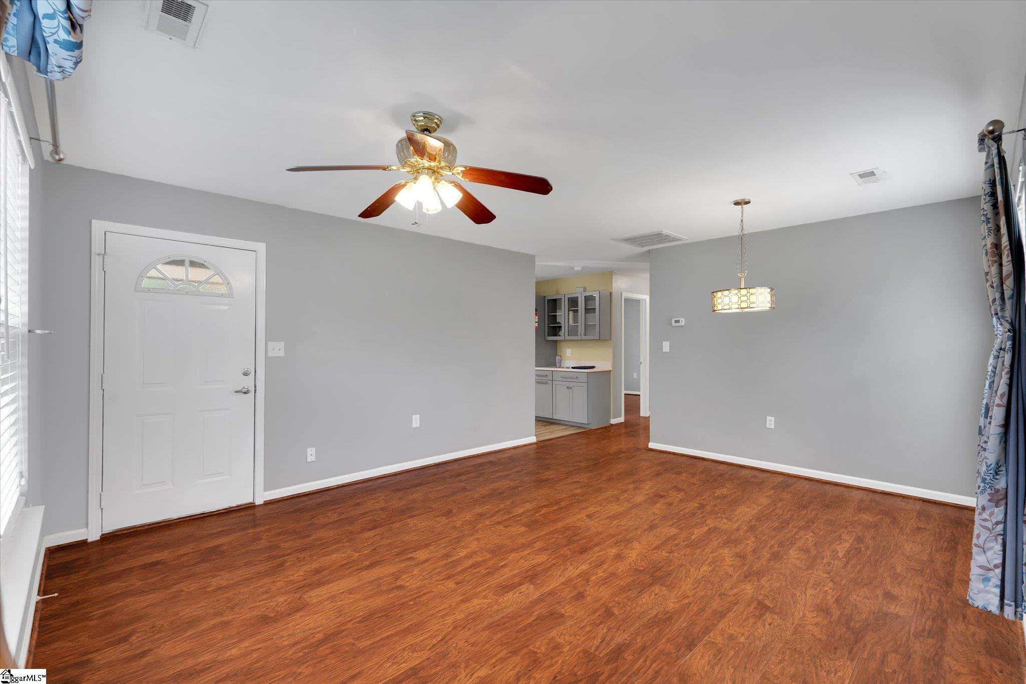 6 Pathway Drive Greenville, SC 29611