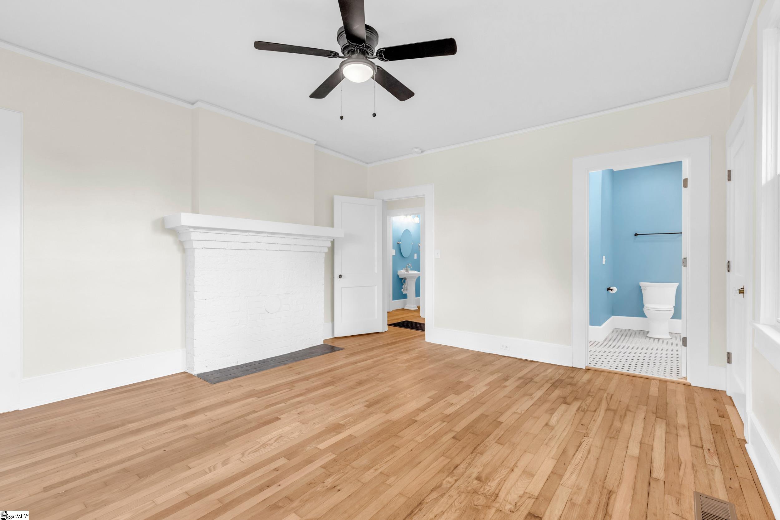 221 Brookdale Avenue Greenville, SC 29607
