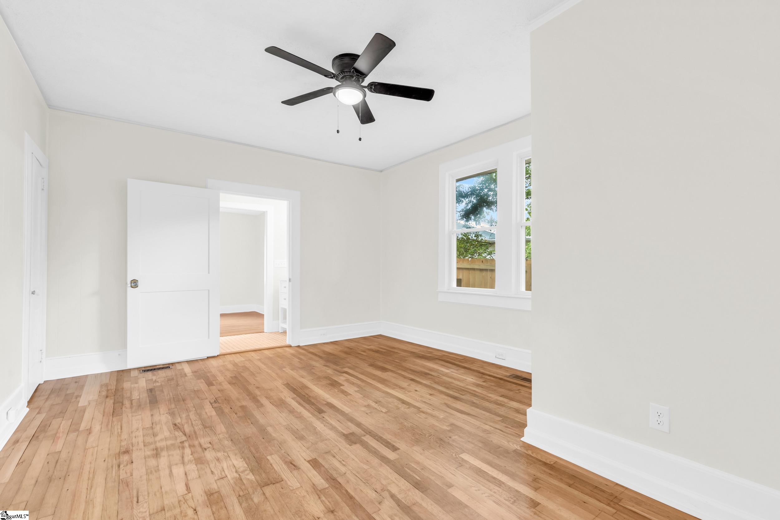 221 Brookdale Avenue Greenville, SC 29607