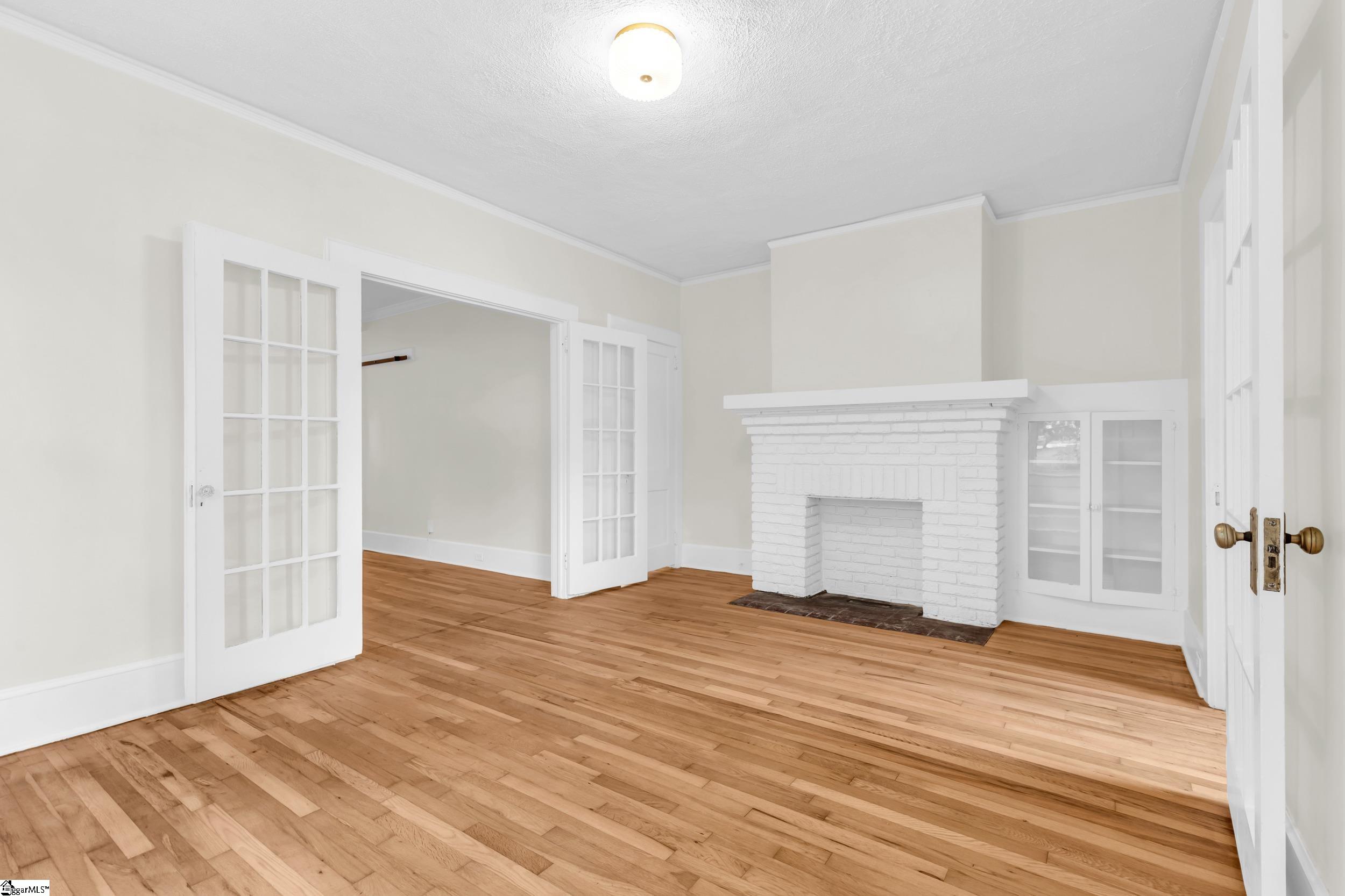 221 Brookdale Avenue Greenville, SC 29607