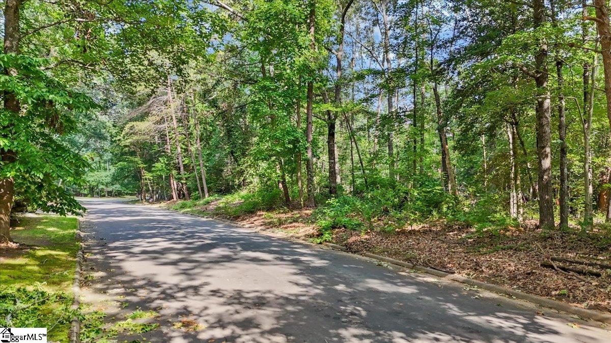 26 Rocky Point Way Greenville, SC 29615