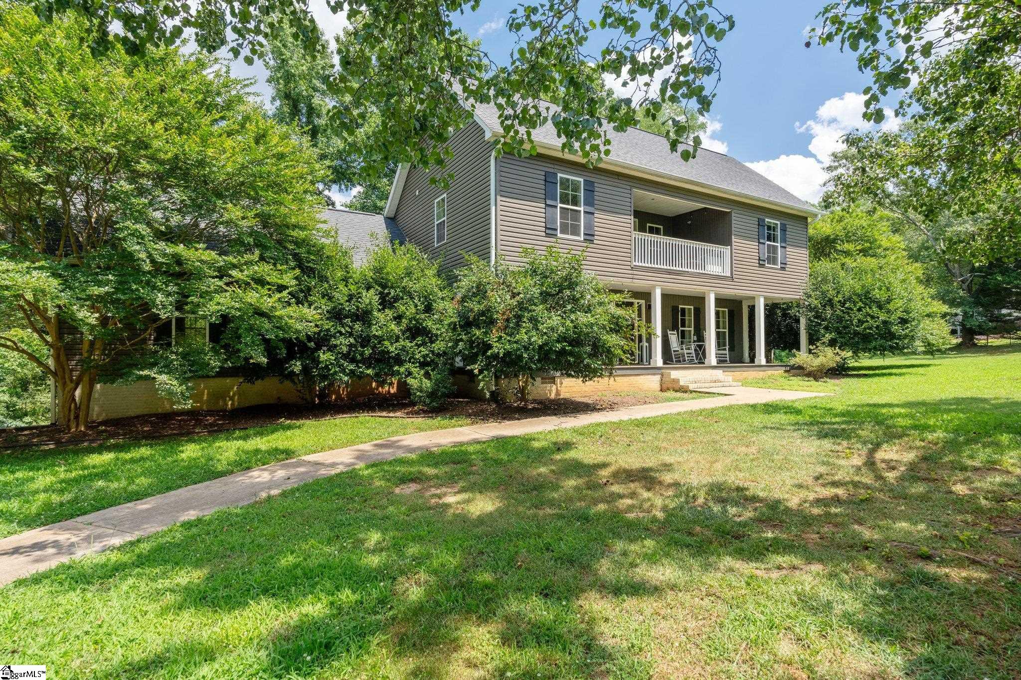 104 Williamsburg Drive Greer, SC 29651