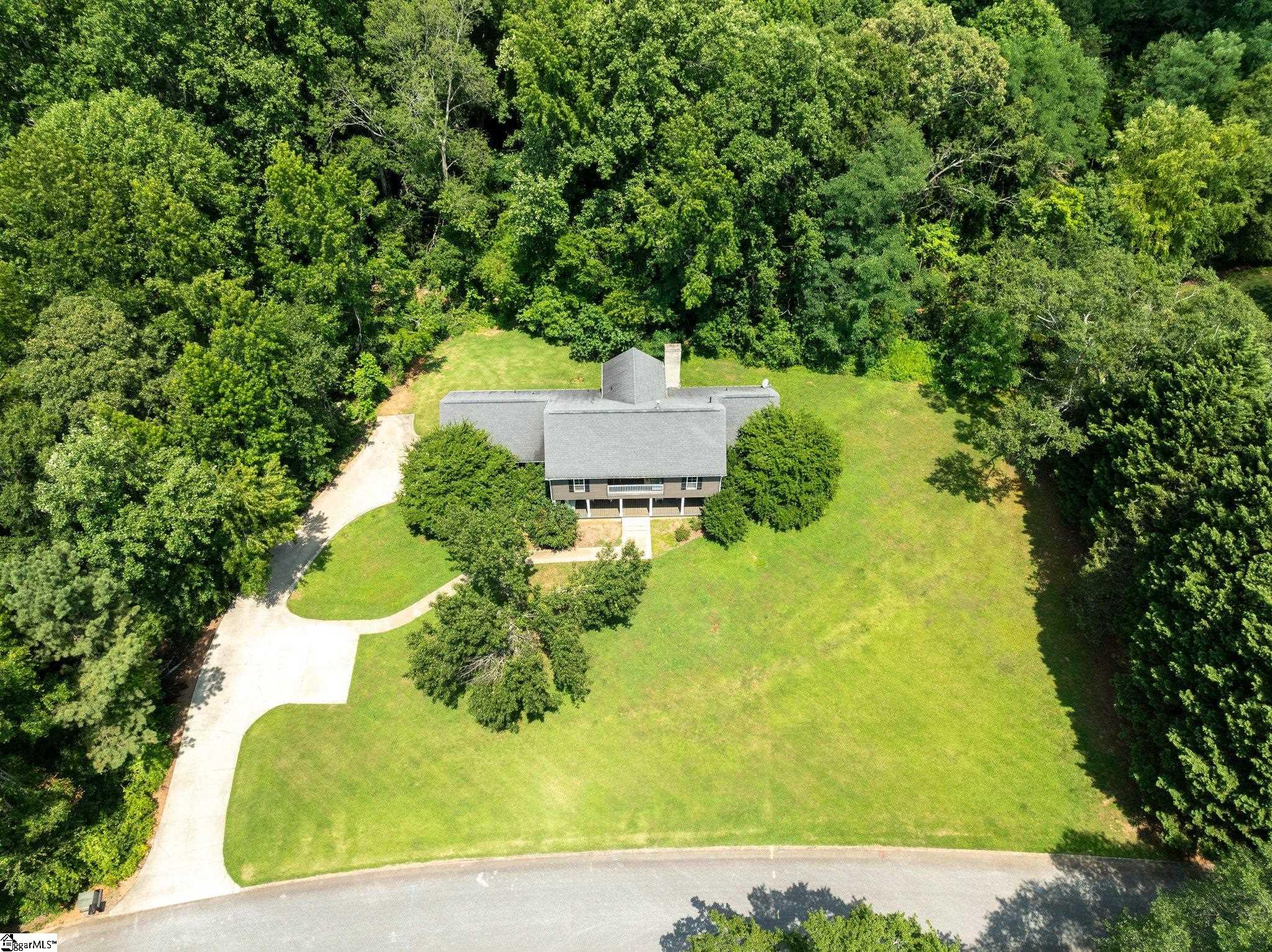 104 Williamsburg Drive Greer, SC 29651