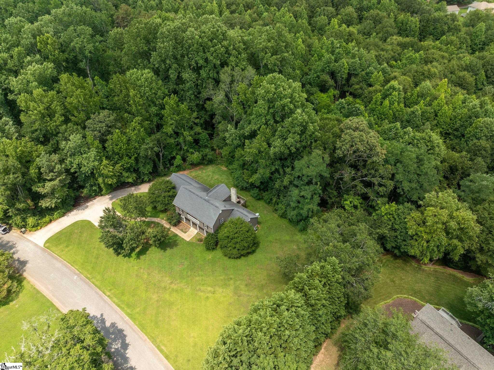 104 Williamsburg Drive Greer, SC 29651