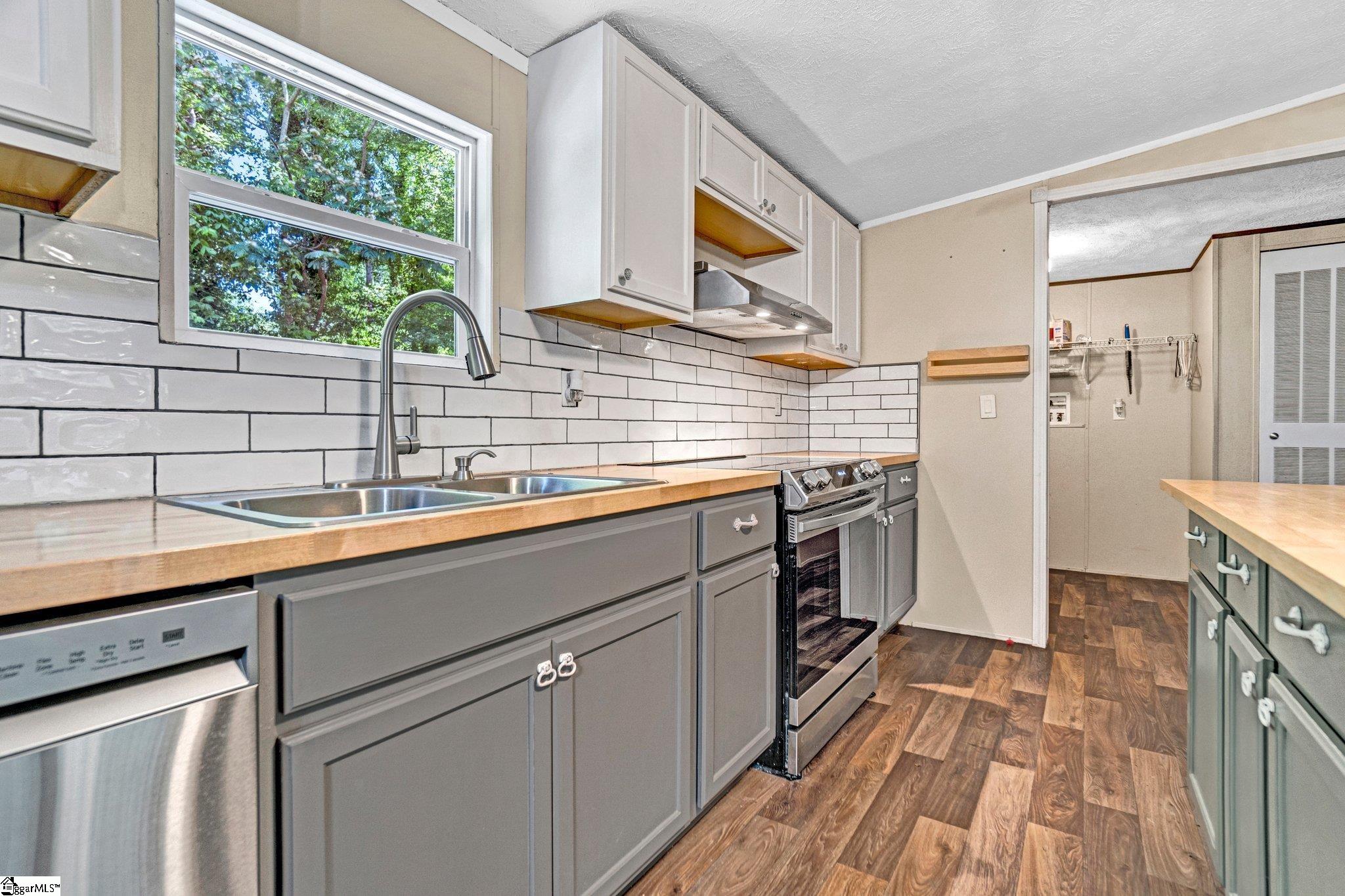 227 Murrell Road Greenville, SC 29605
