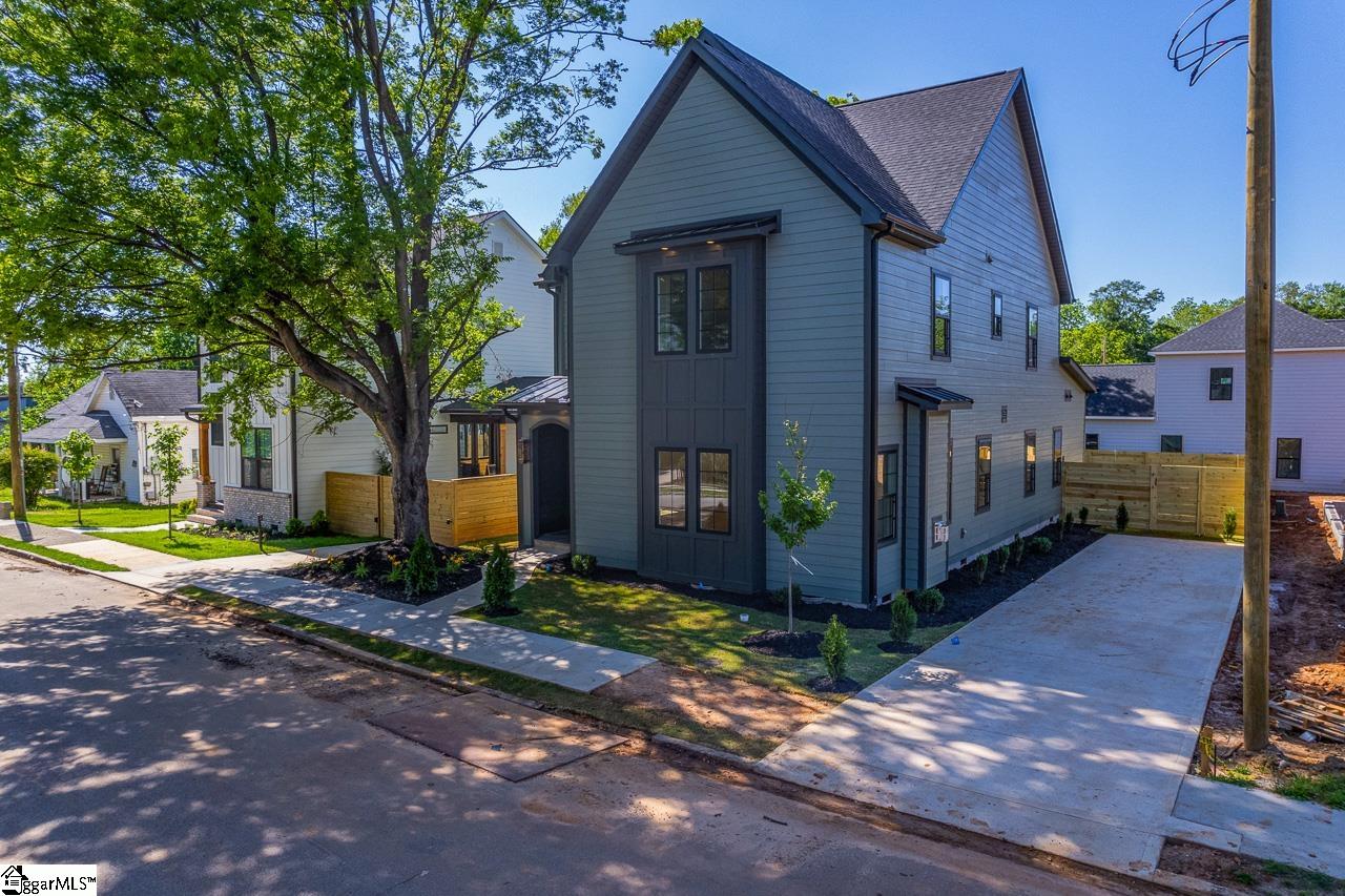 11 Stall Street Greenville, SC 29609