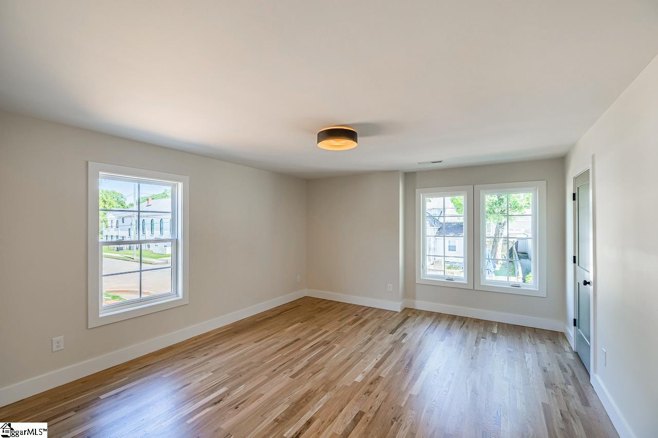 11 Stall Street Greenville, SC 29609