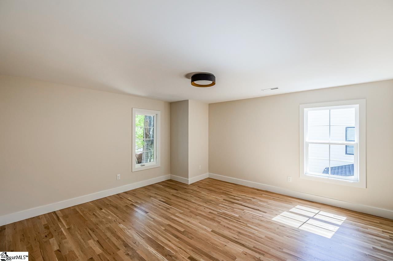 11 Stall Street Greenville, SC 29609