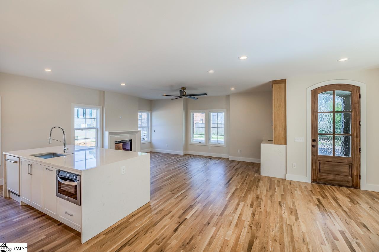 11 Stall Street Greenville, SC 29609