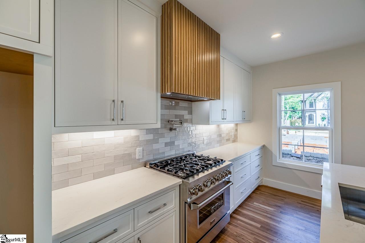 11 Stall Street Greenville, SC 29609