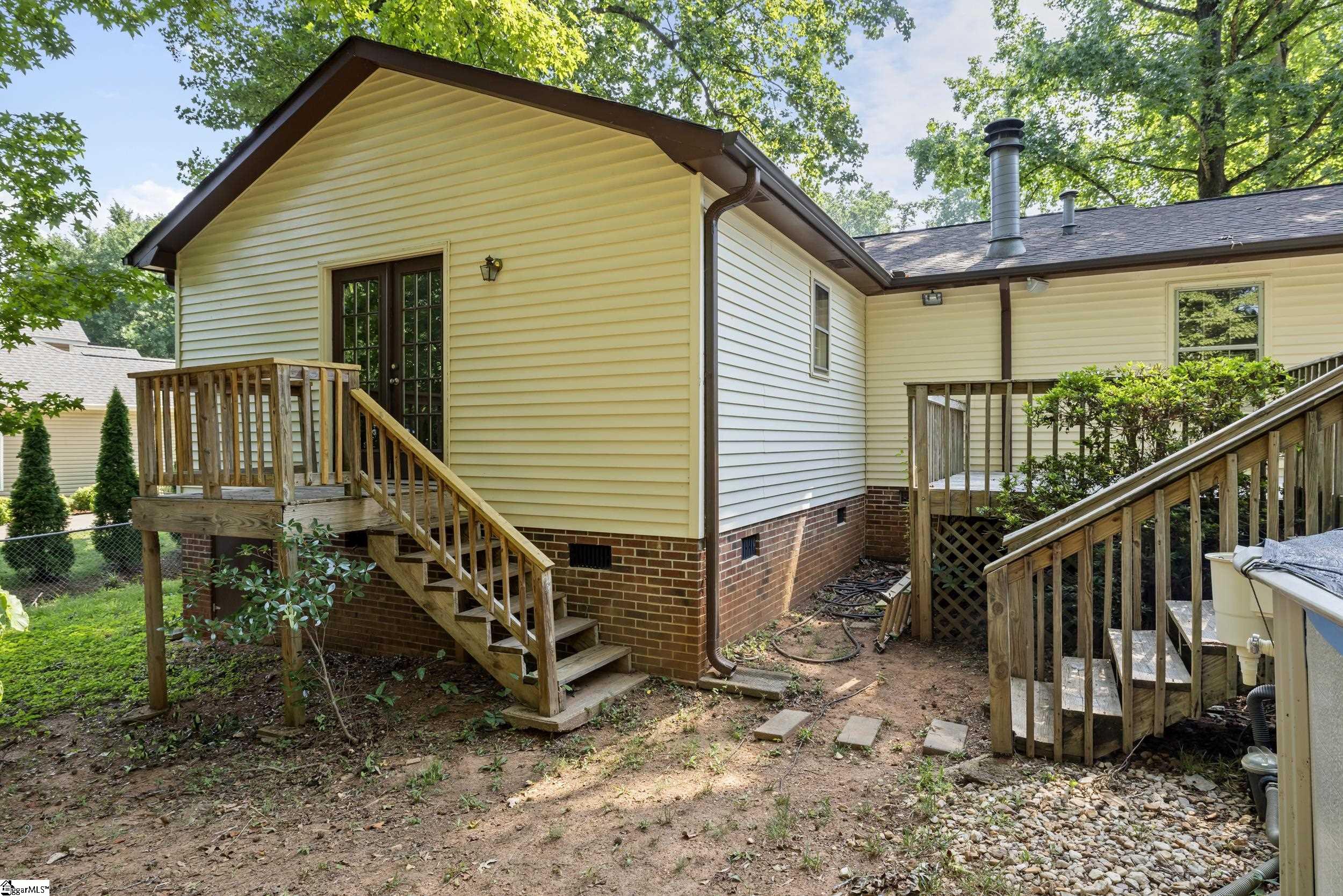 816 Brentwood Way Simpsonville, SC 29680