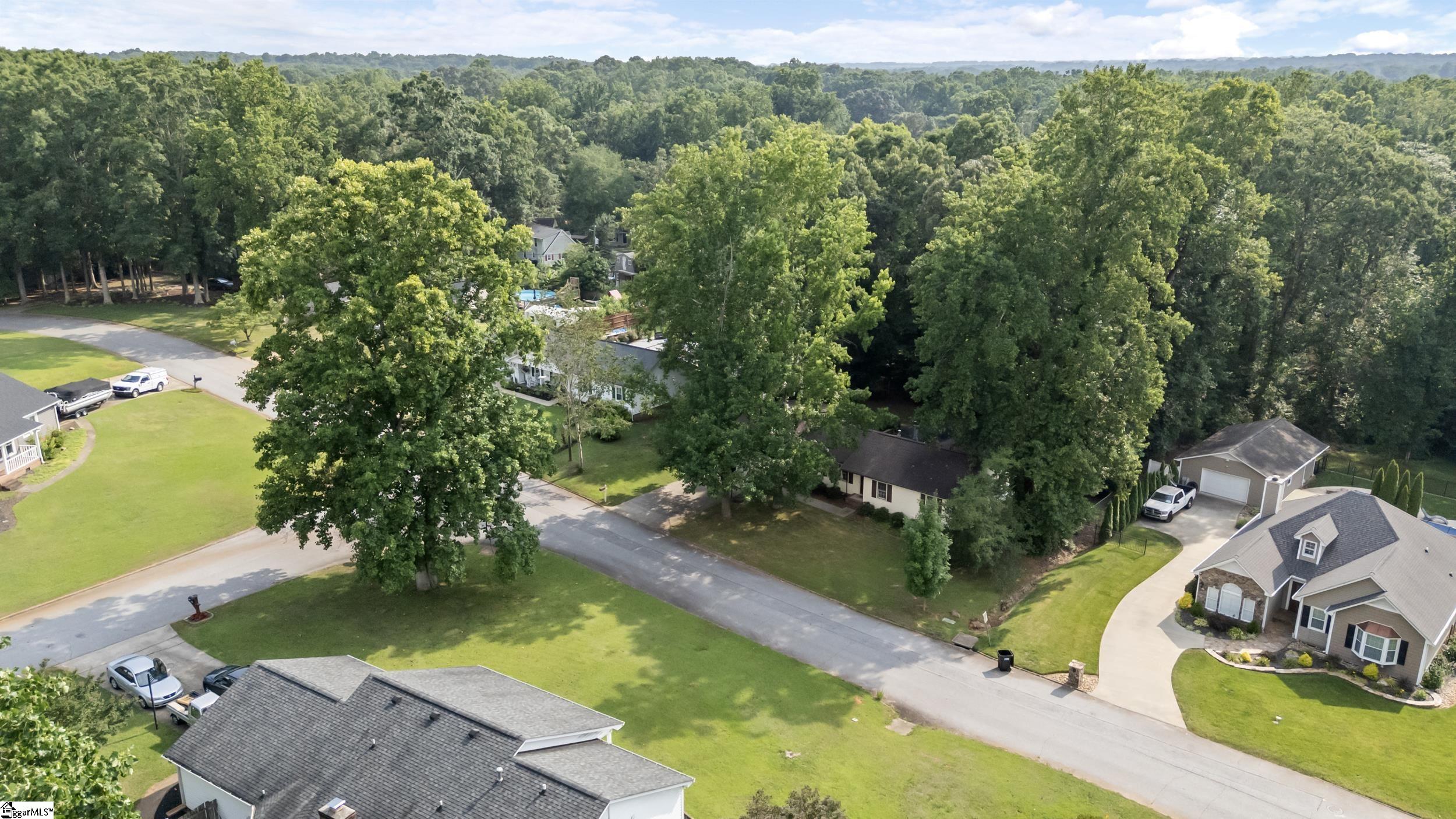 816 Brentwood Way Simpsonville, SC 29680