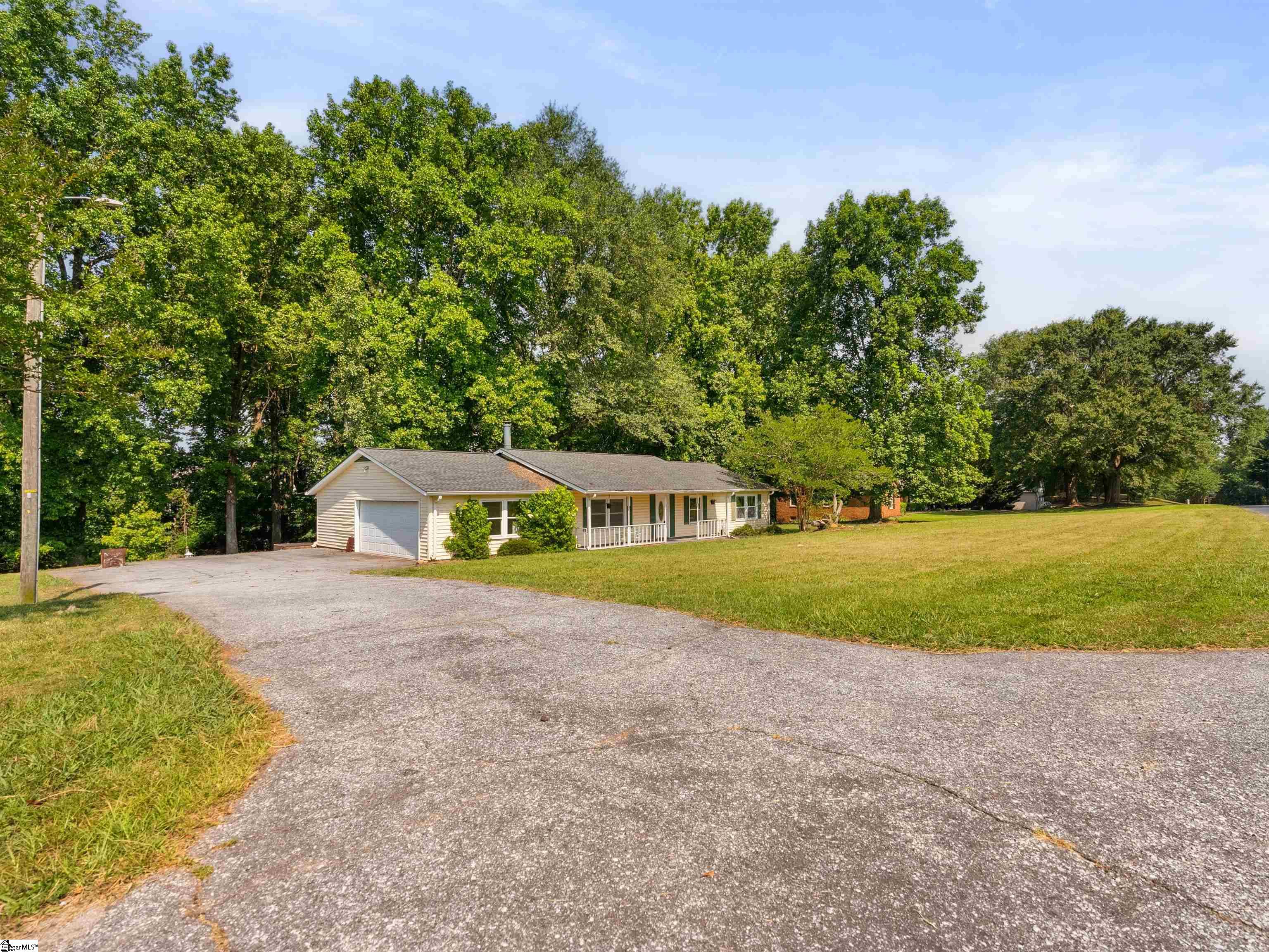 113 Commodore Drive Duncan, SC 29334