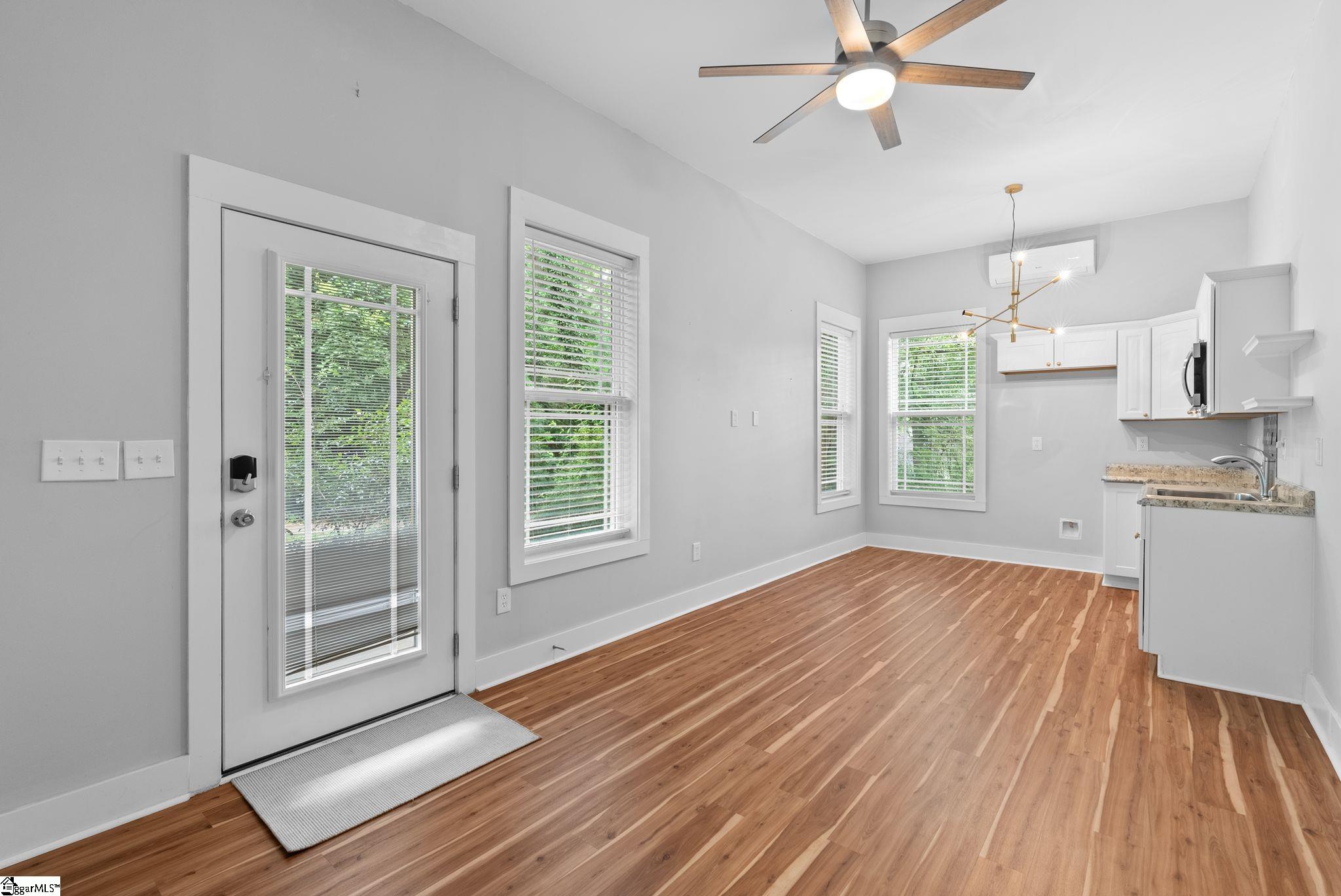 106 Woodville Avenue Greenville, SC 29607